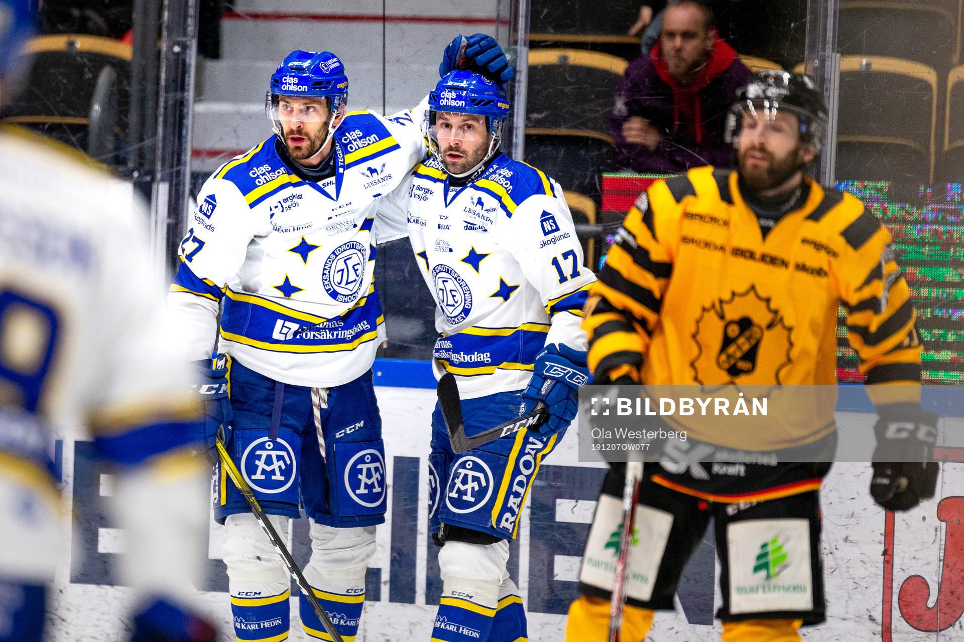 Leksands Marek Hrivik och Daniel Olsson Trkulja jublar