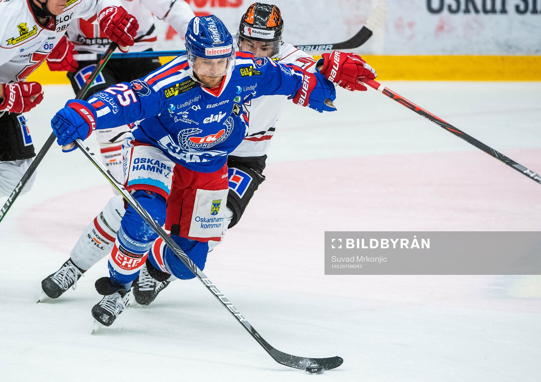 Oskarshamns Johannes Salmonsson och Örebros Shane Harper