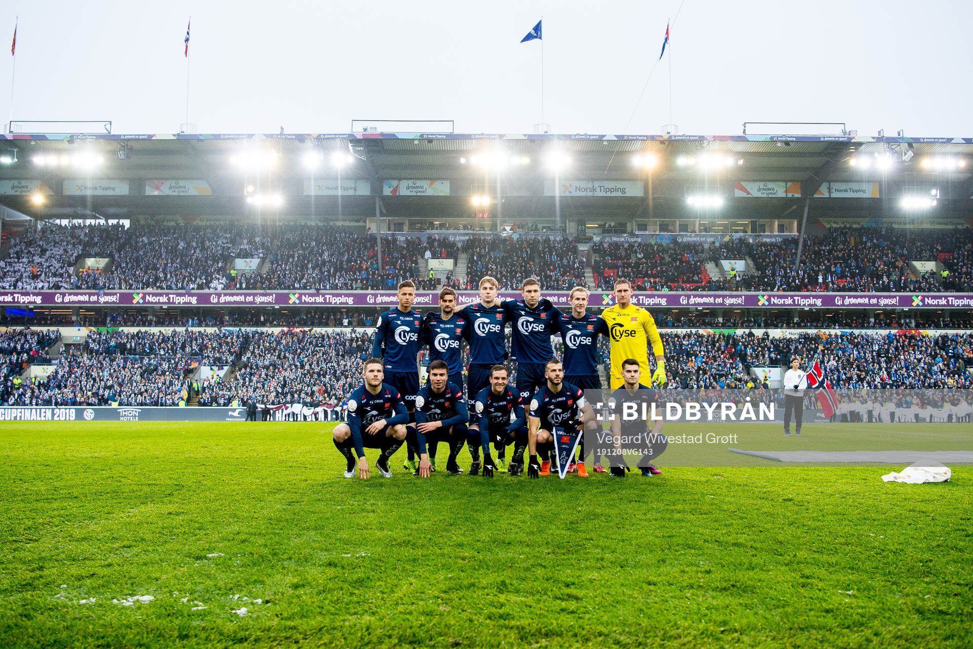 Adrian Pereira (2nd row), Johnny Furdal, Kristian