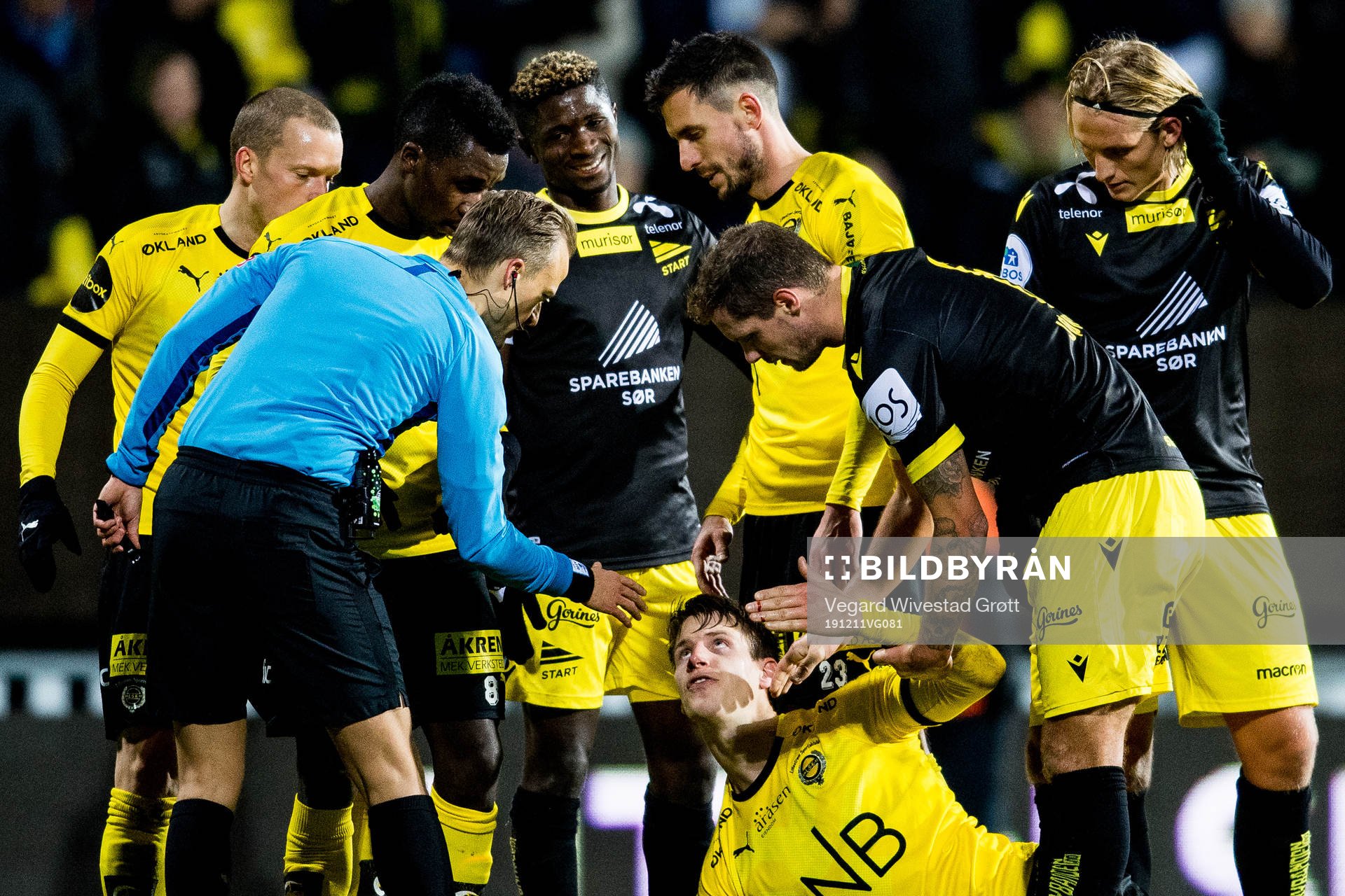Afeez Aremu of Start and Thomas Lehne Olsen of Lillestrøm