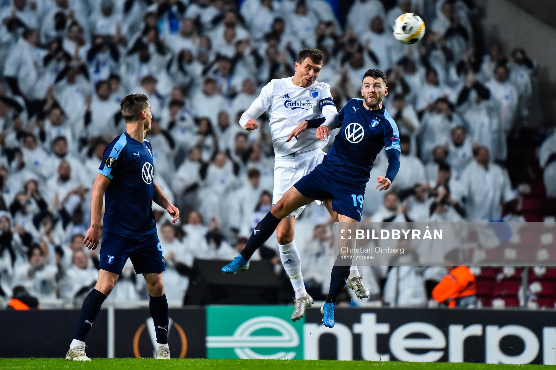 Andreas Bjelland of FC Köpenhamn and Erdal Rakip of Malmö