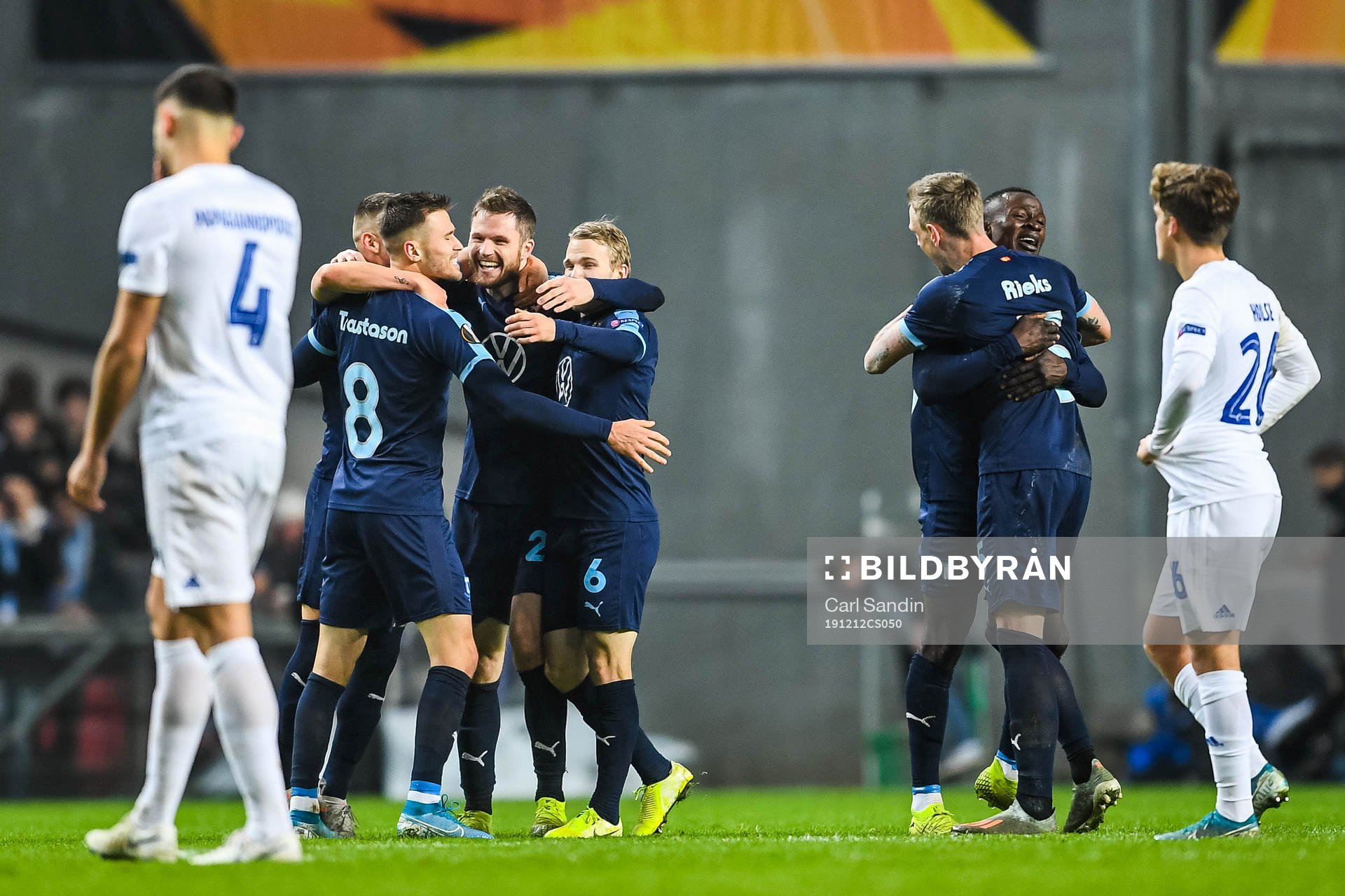 Arnor Traustason , Lasse Nielsen, Oscar Lewicki, Sören Rieks and Bonke Innocent of Malmö FF celebrate after during the Europa League match between FC Köpenhamn and Malmö FF on December 12, 2019 in Copenhagen.