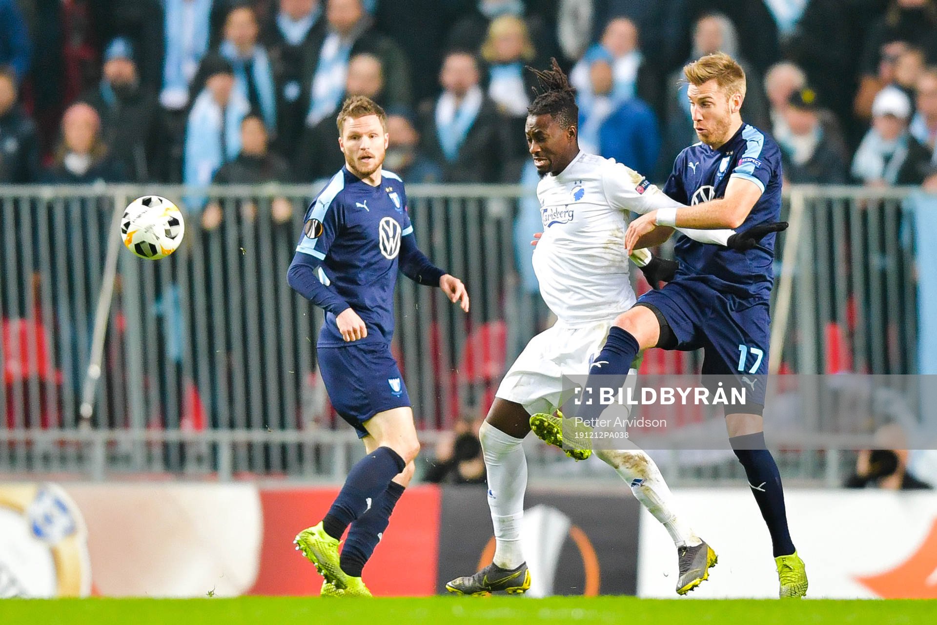 Dame N'Doye of FC Köpenhamn and Rasmus Bengtsson of Malmö