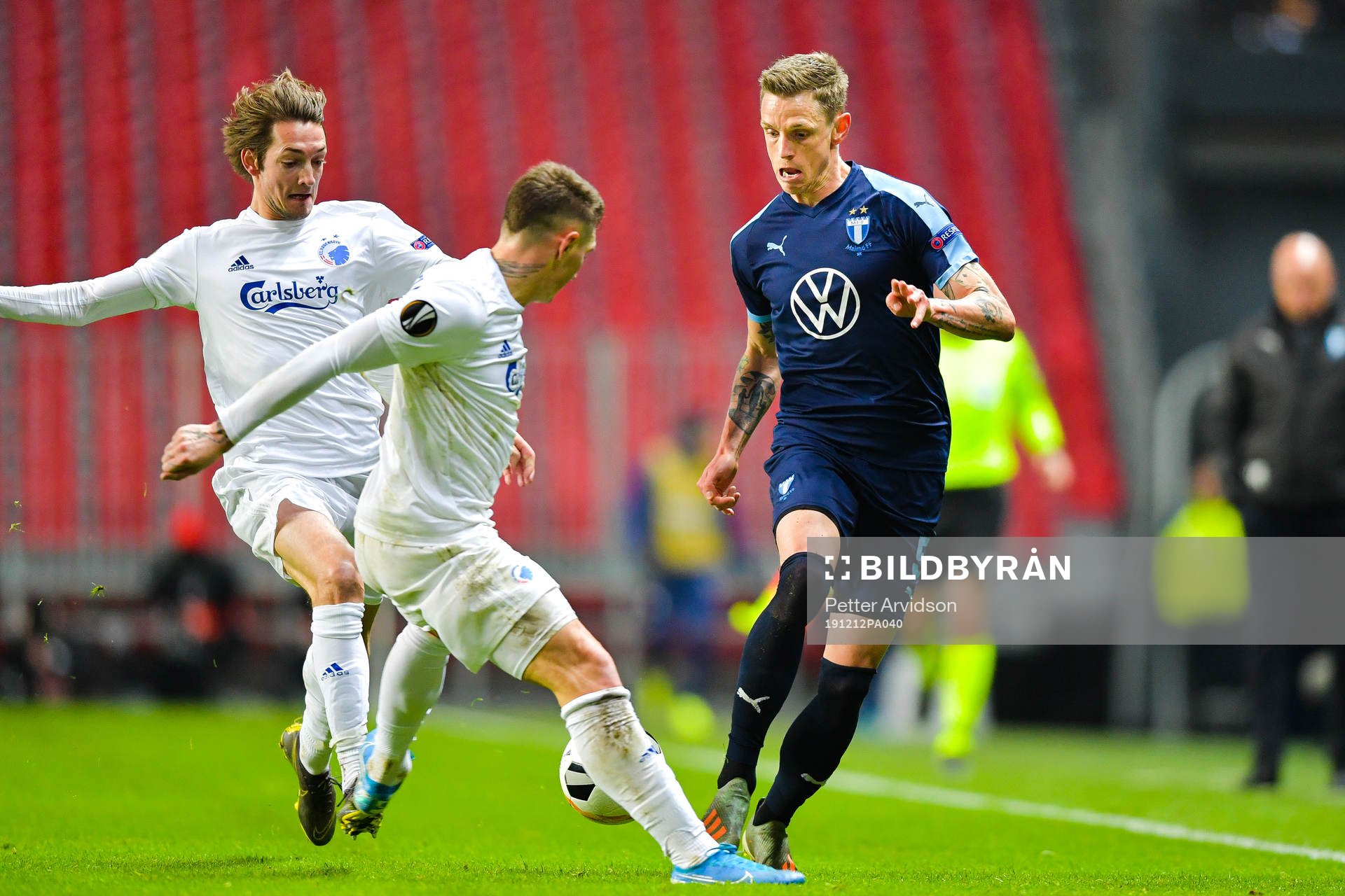 Rasmus Falk of FC Köpenhamn and Sören Rieks of Malmö FF