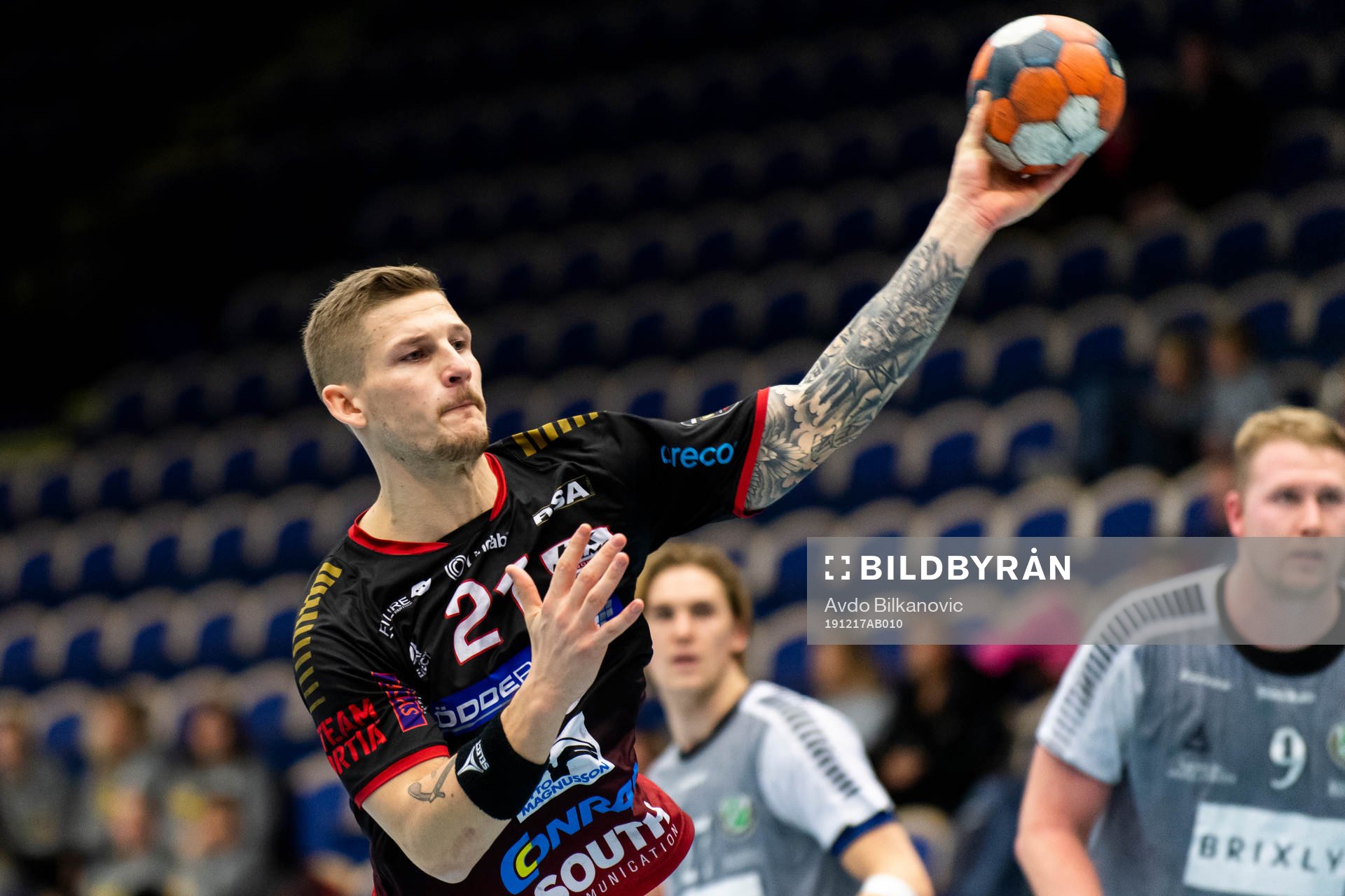 HK Malmös Hampus Olsson skjuter