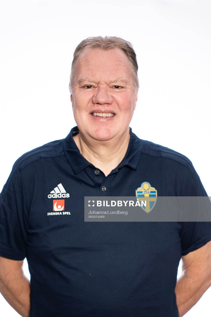 Karl-Erik Nilsson från Svenska fotbollförbundets styrelse poserar för porträtt den 17 december 2019 i Stockholm.