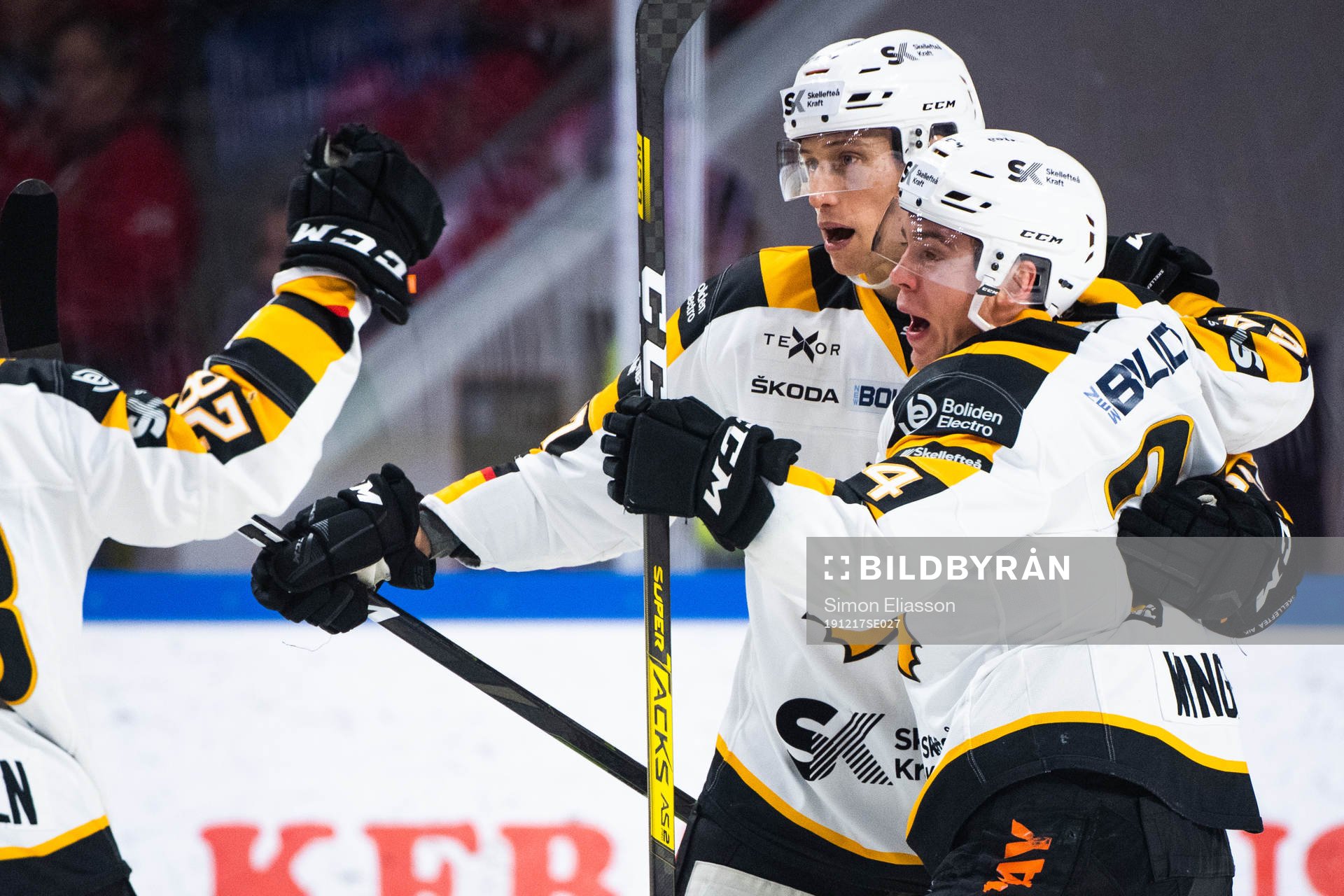 Skellefteås Robin Alvarez och Andreas Wingerli jublar