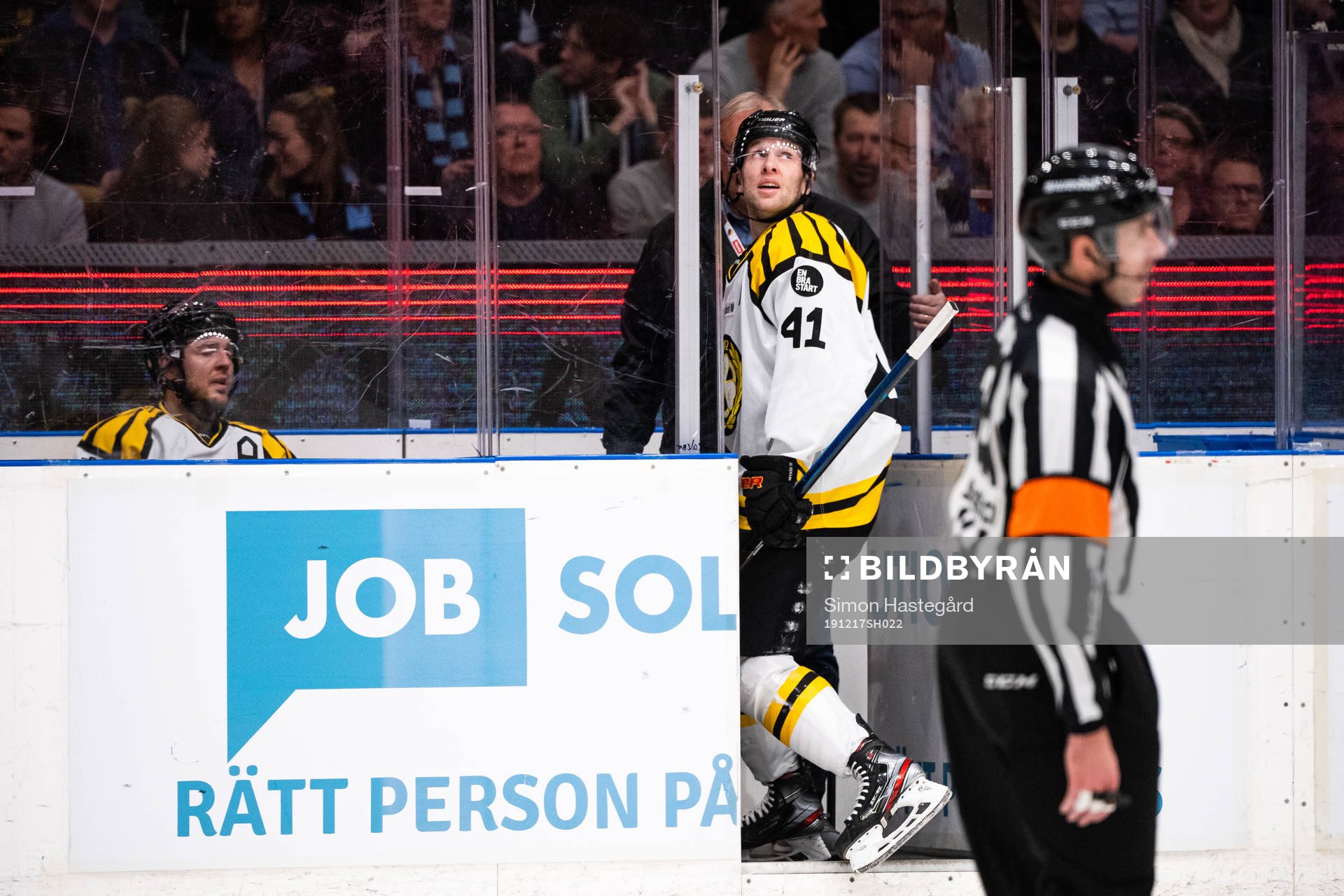 Brynäs Jacob Blomqvist och Greg Scott deppar i
