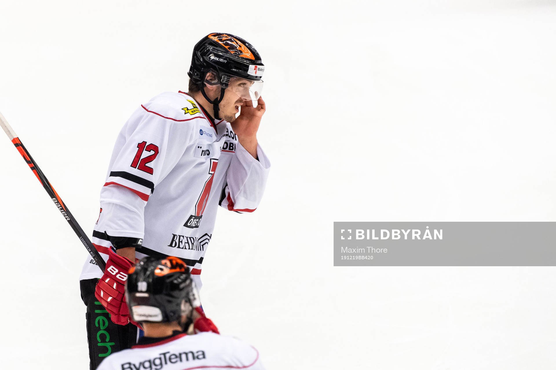 Örebros Max Lindholm deppar