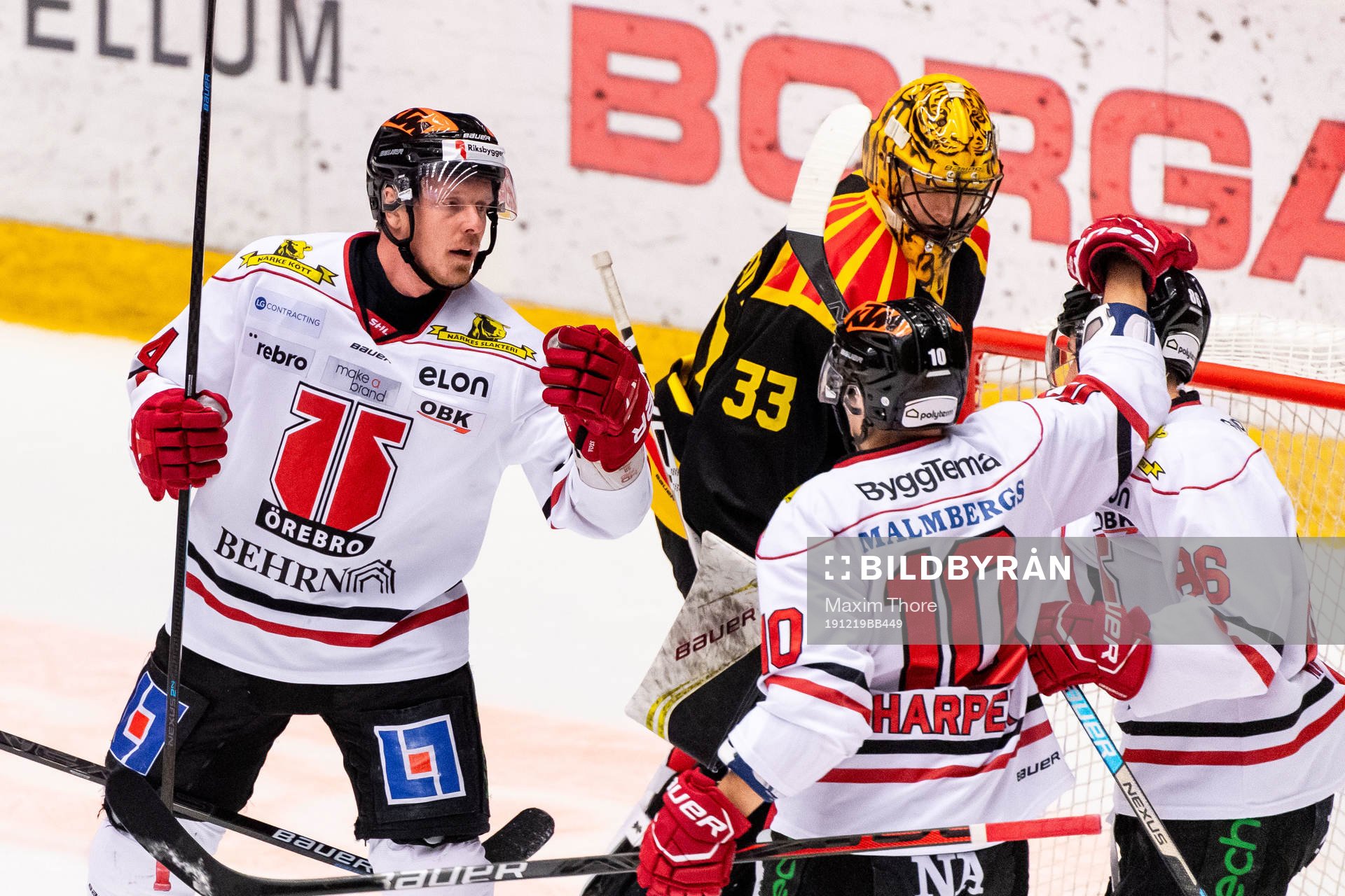 Örebros Mathias Bromé jublar med Ryan Stoa