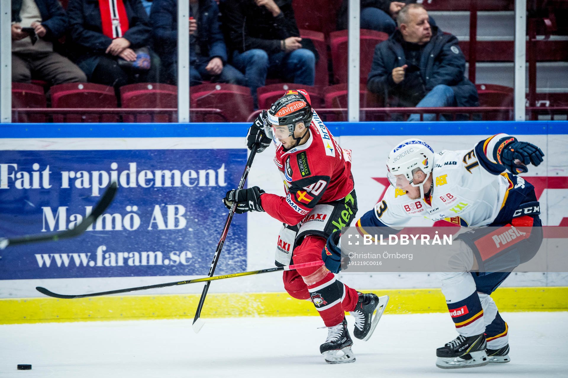 Malmö Redhawks Jesper Jensen mot Djurgårdens Kalle Östman