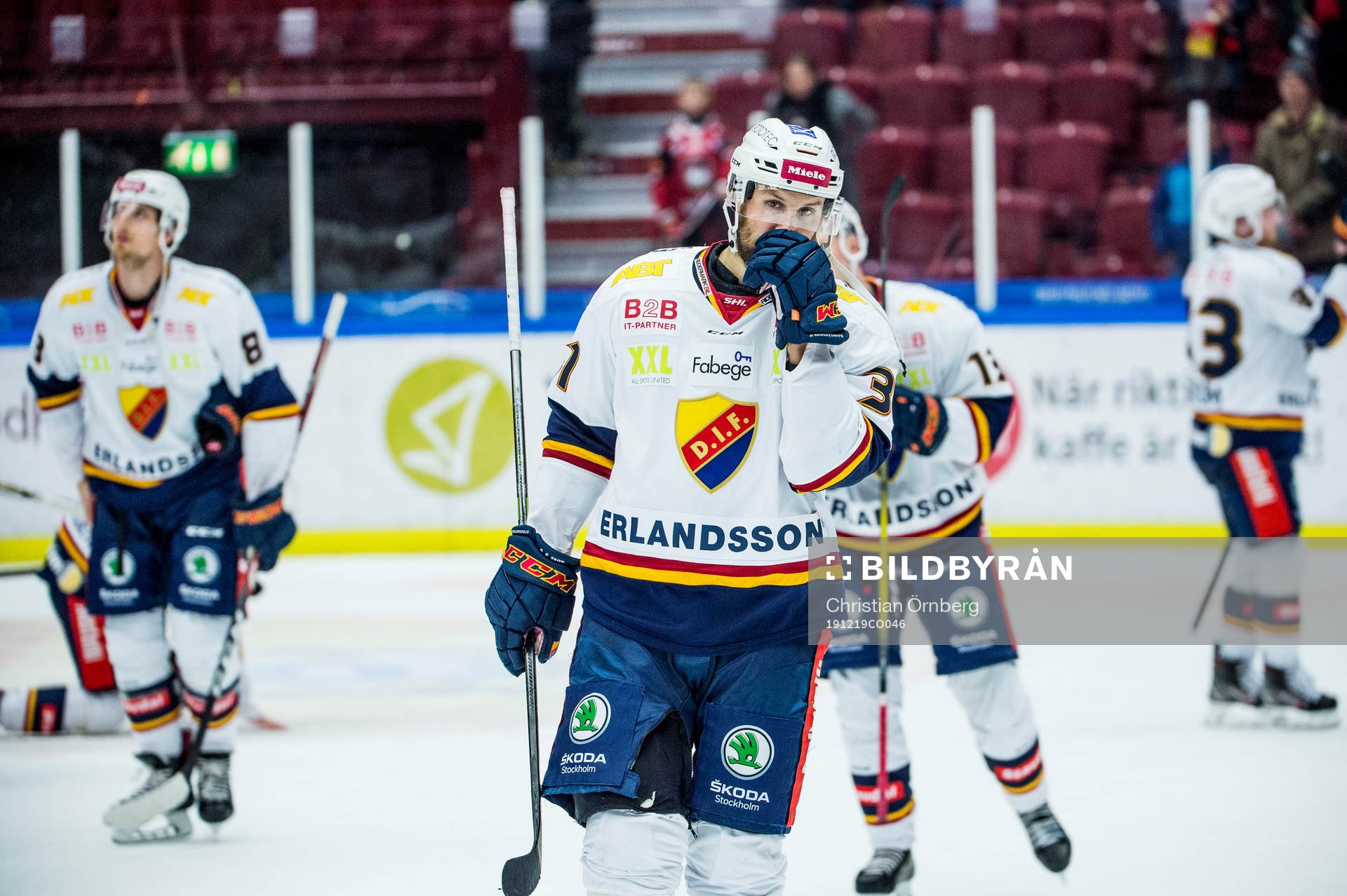 Djurgårdens Dick Axelsson deppar med lagkamraterna