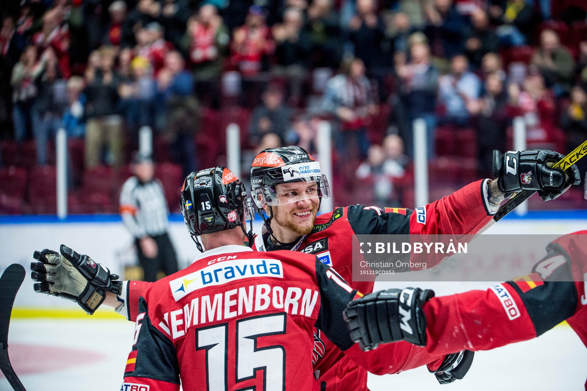 Malmö Redhawks Max Görtz och Axel Wemmenborn jublar