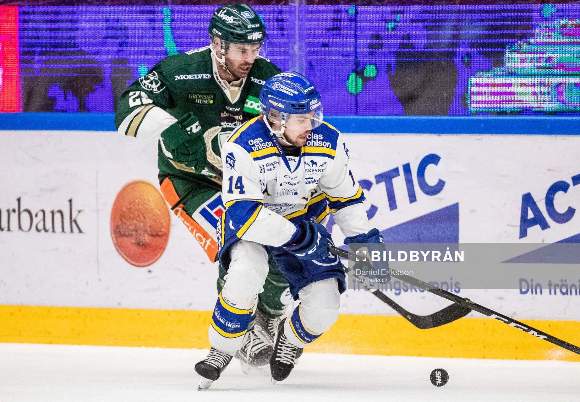 Färjestads Martin Johansson och Leksands Oskar Lang