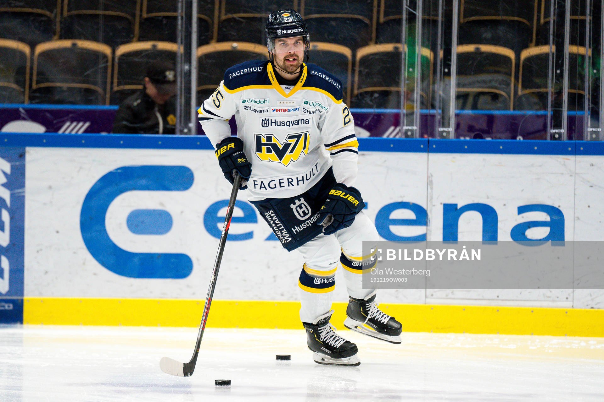 Hv71s Axel Holmström