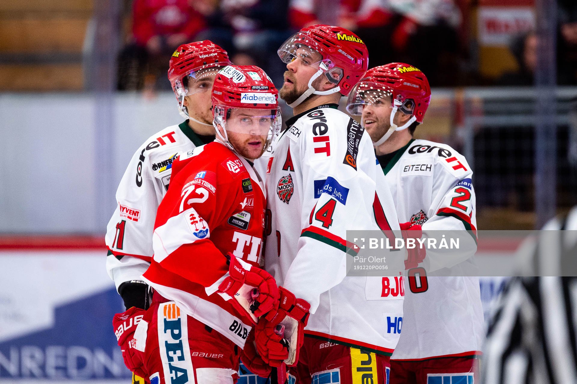 Timrås Sebastian Ohlsson och Modos Henrik Björklund