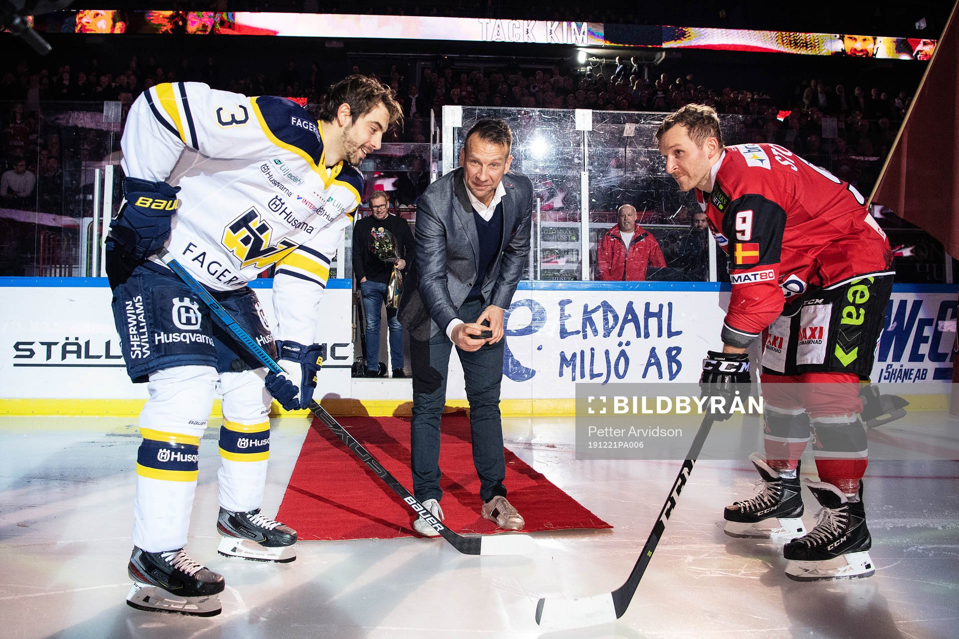 Malmö Redhawks tidigare spelare Kim Staal släpper pucken