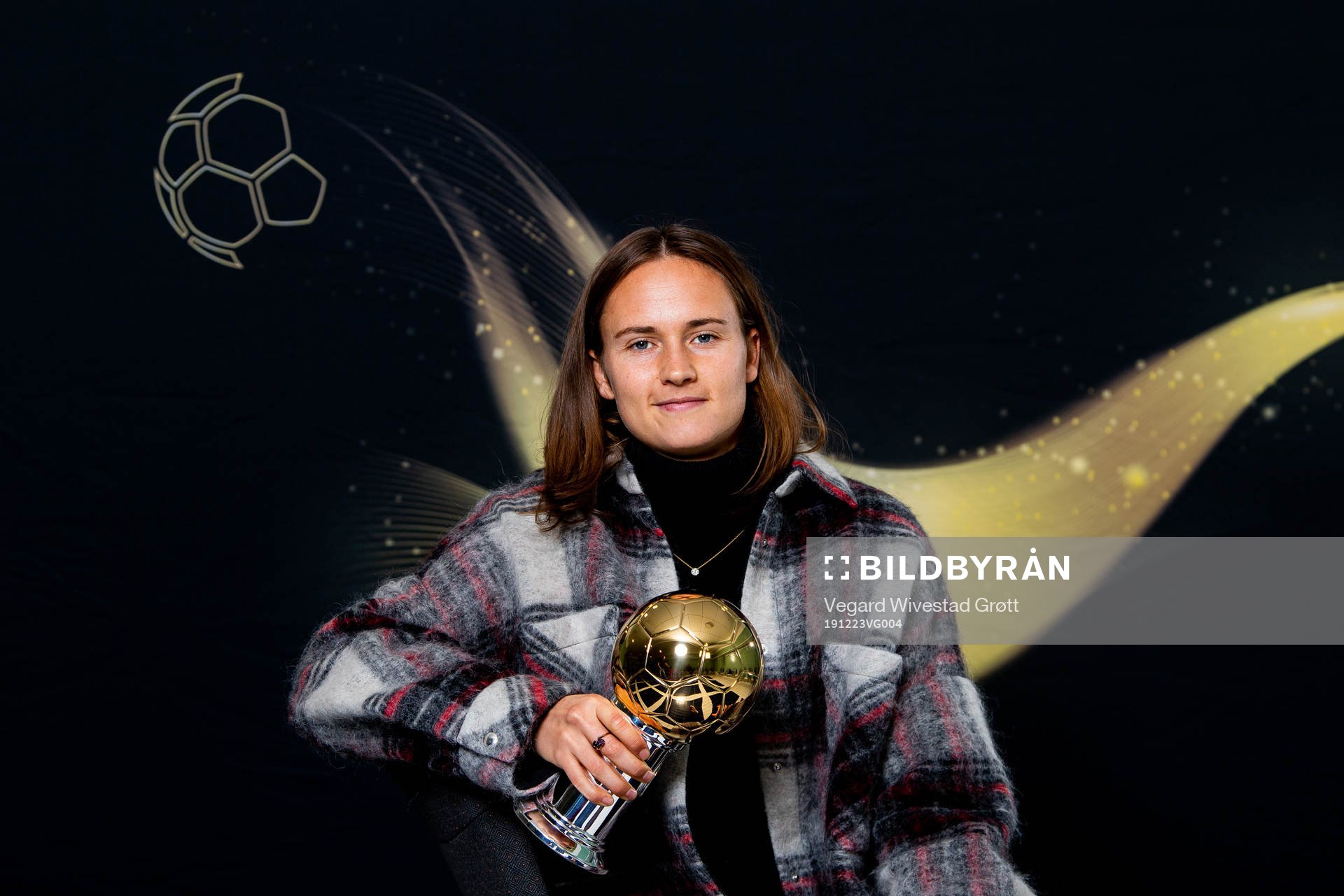Caroline Graham Hansen of Norway poses with the Gullballen