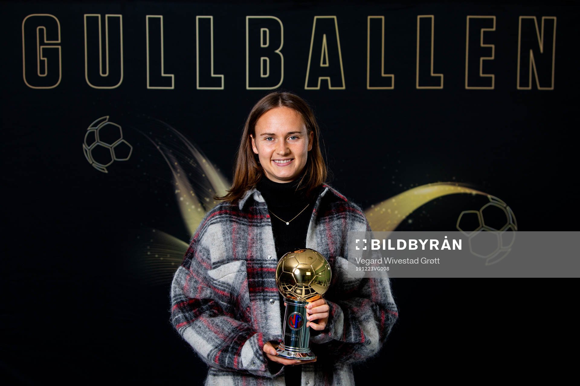 Caroline Graham Hansen of Norway poses with the Gullballen