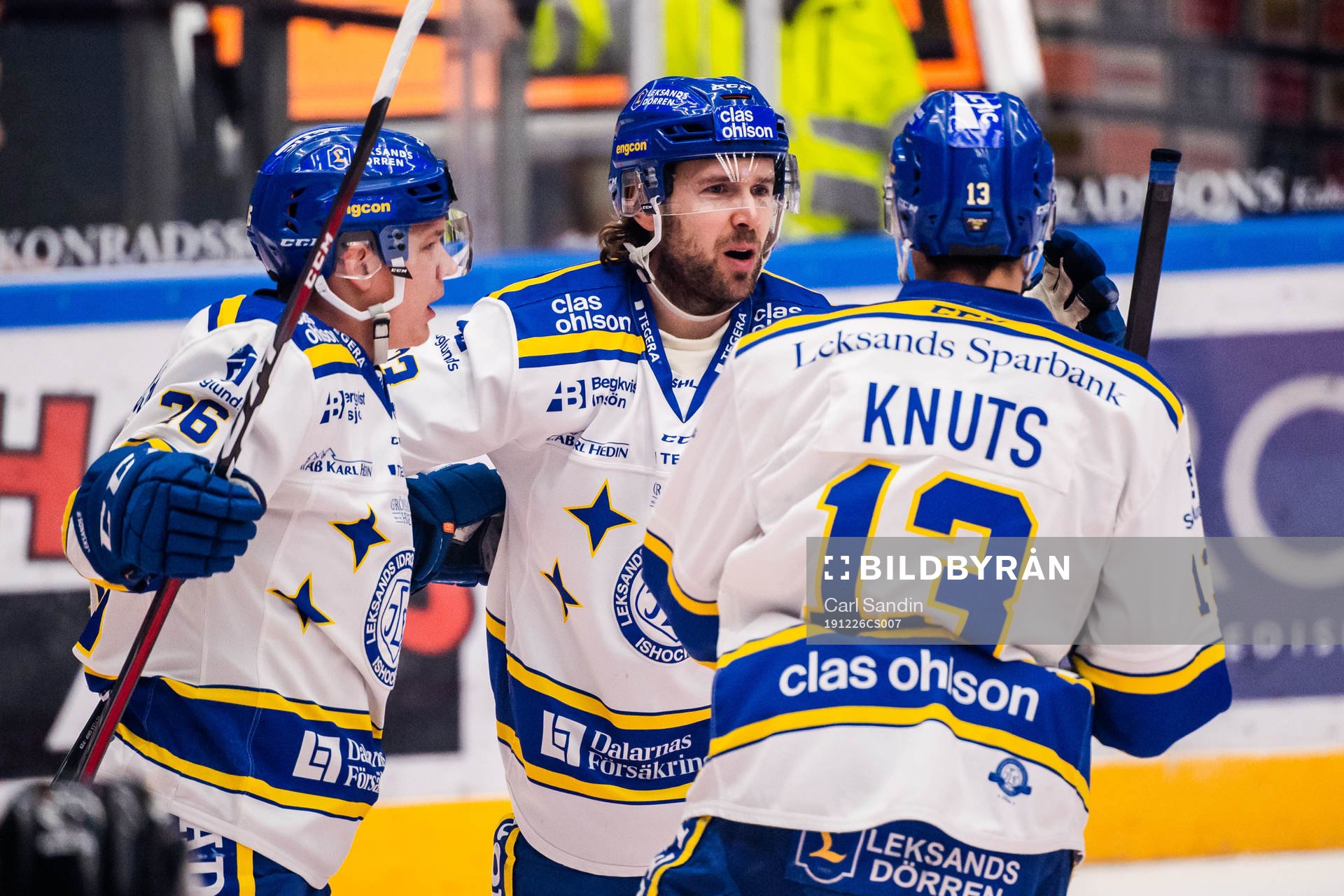Leksands André Hult jublar med lagkamrater