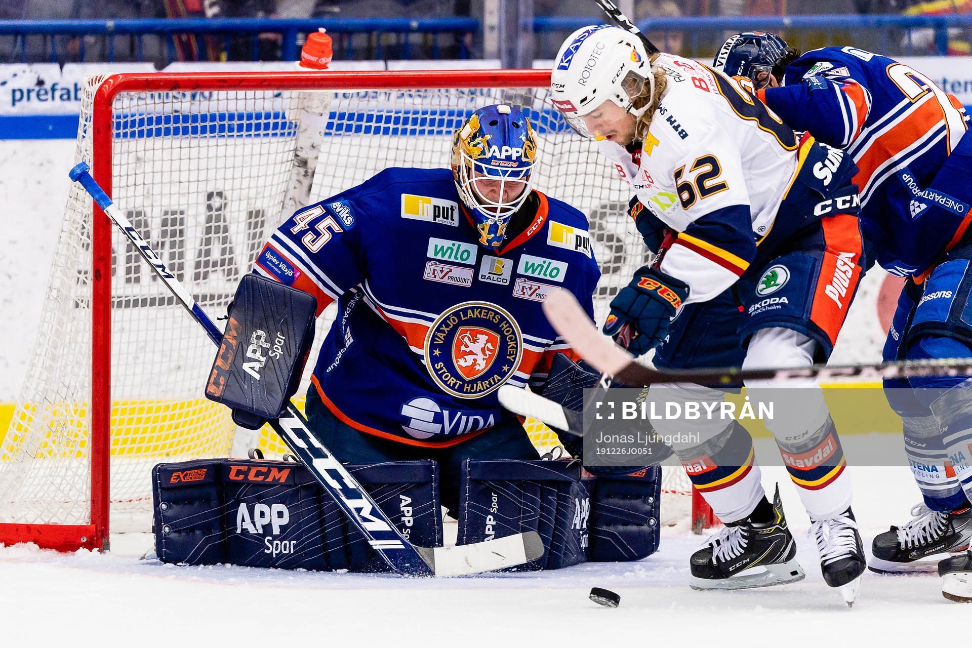 Växjös målvakt Viktor Andrén när Djurgårdens Manuel