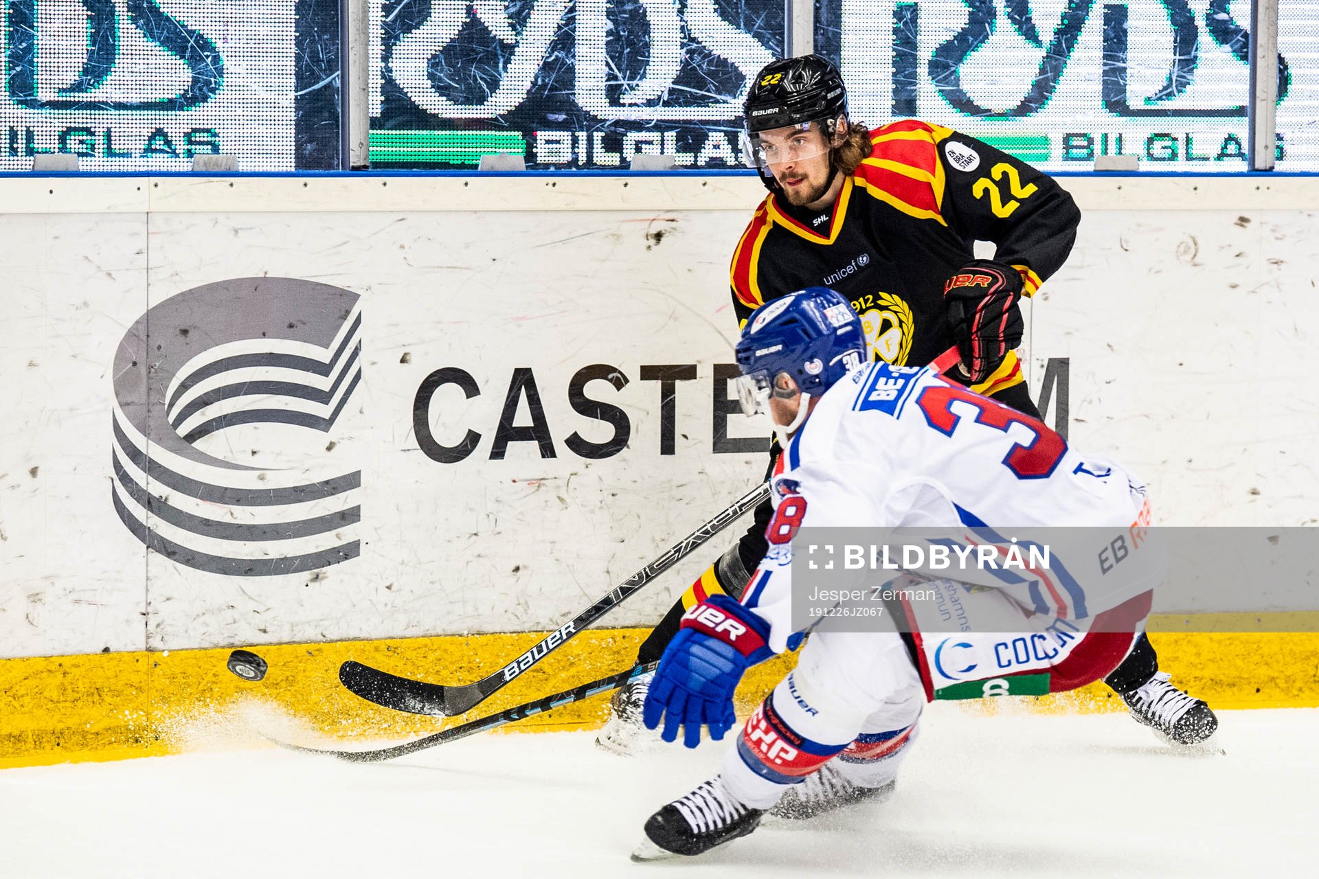 Brynäs Adam Brodecki och Oskarshamns Nichlas Torp