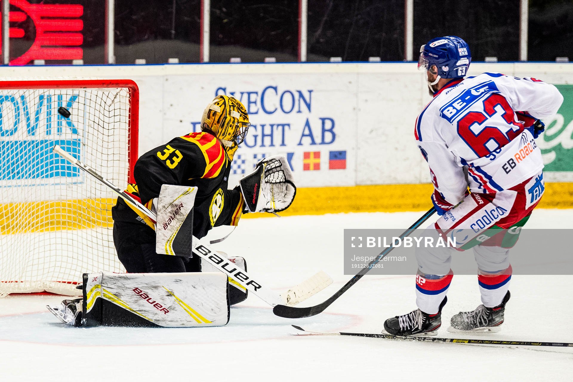 Brynäs målvakt Samuel Ersson släpper in 2-2 av