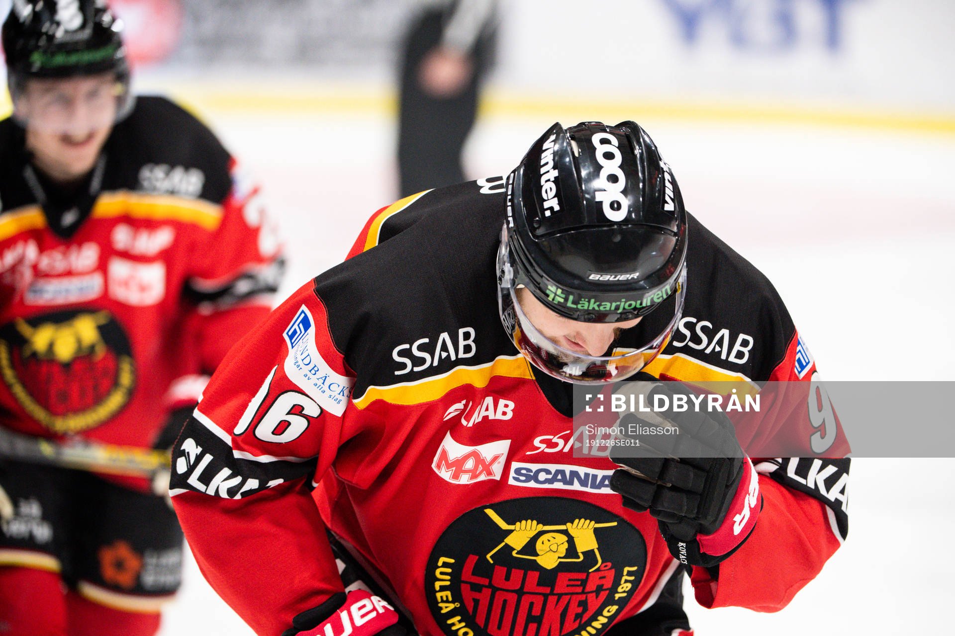 Luleås Robin Kovacs jublar