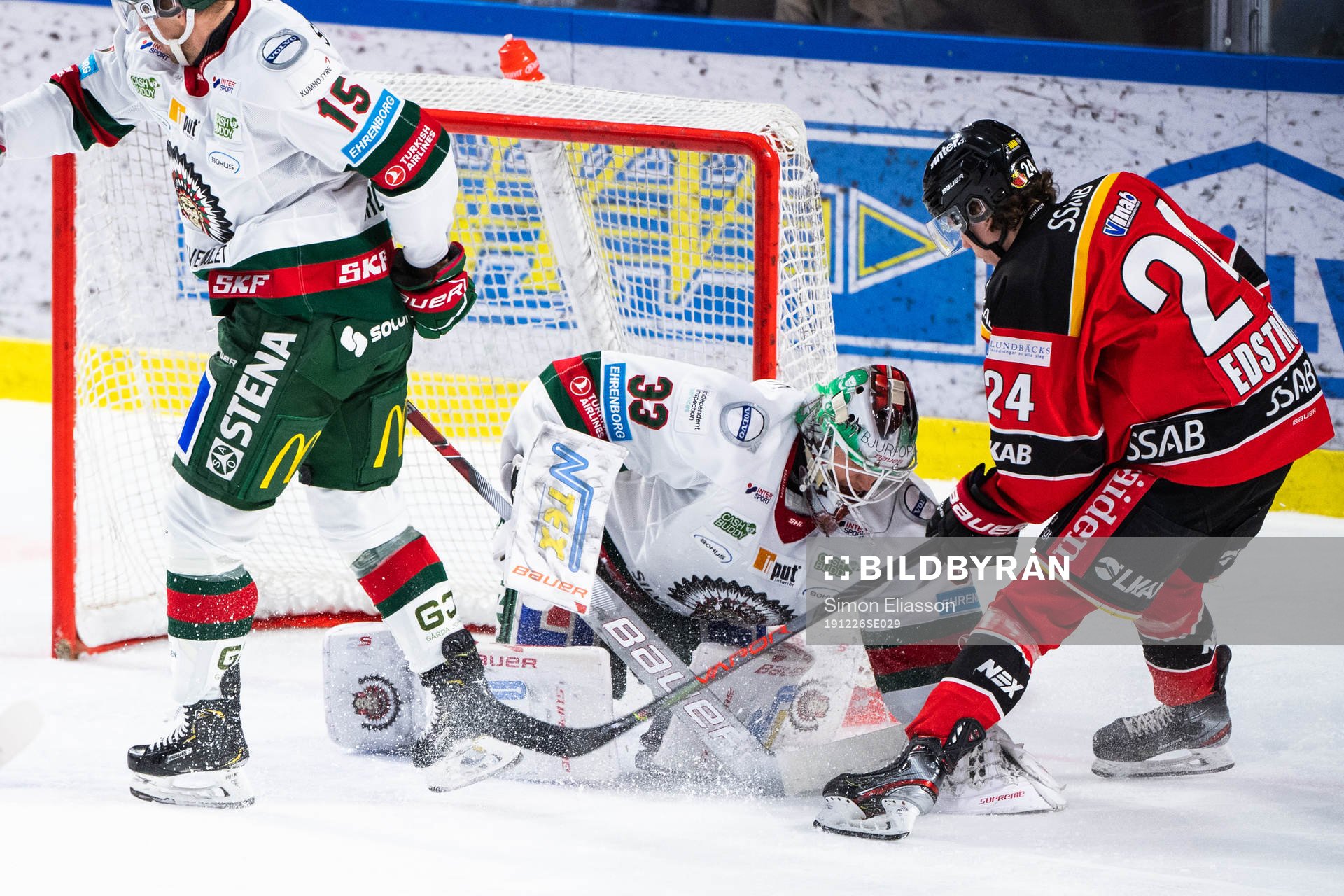 Frölundas målvakt Johan Mattsson och Luleås Victor