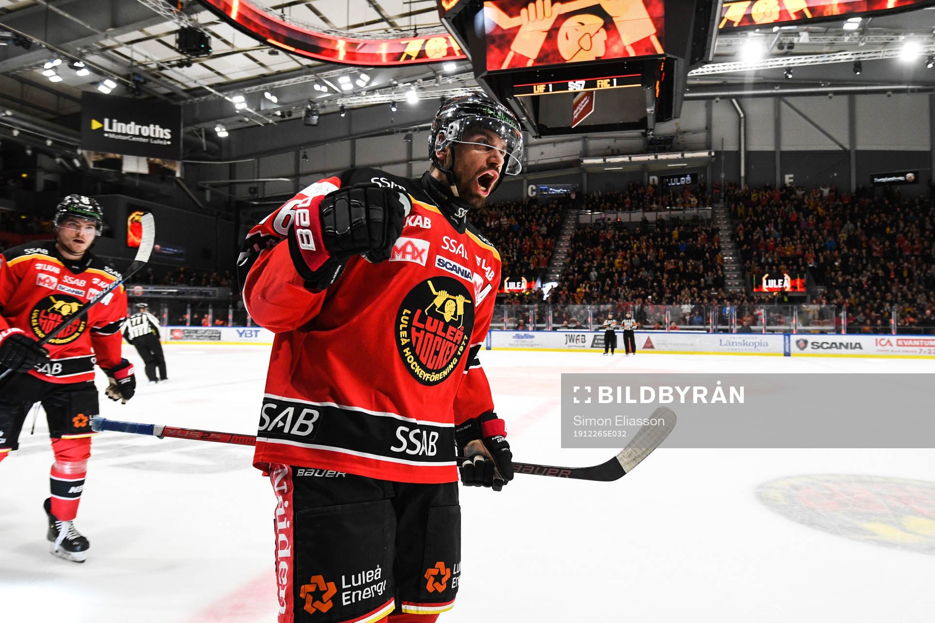 Luleås Niklas Olausson jublar