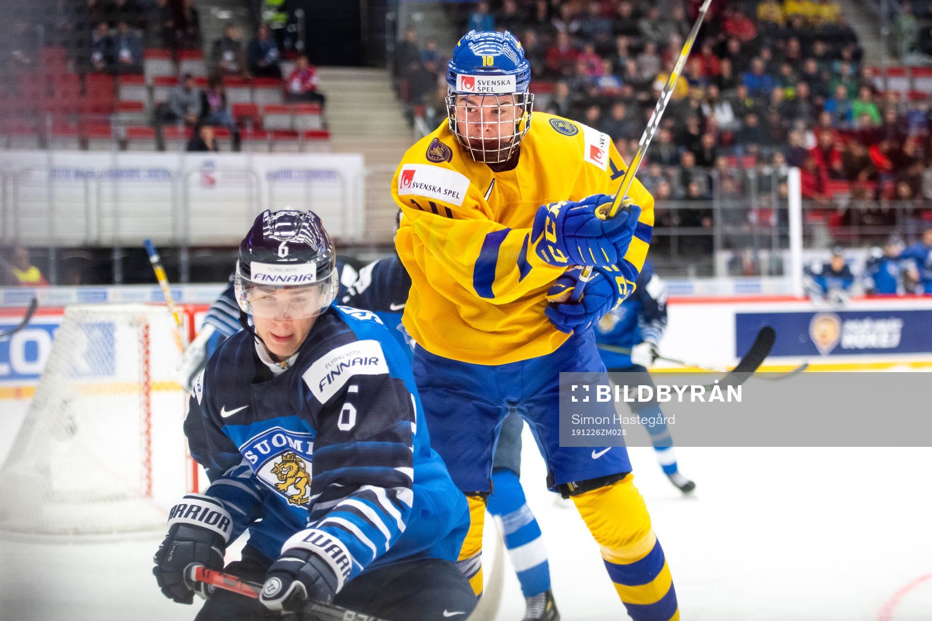 Peetro Seppala of Finland and Alexander Holtz  of Sweden