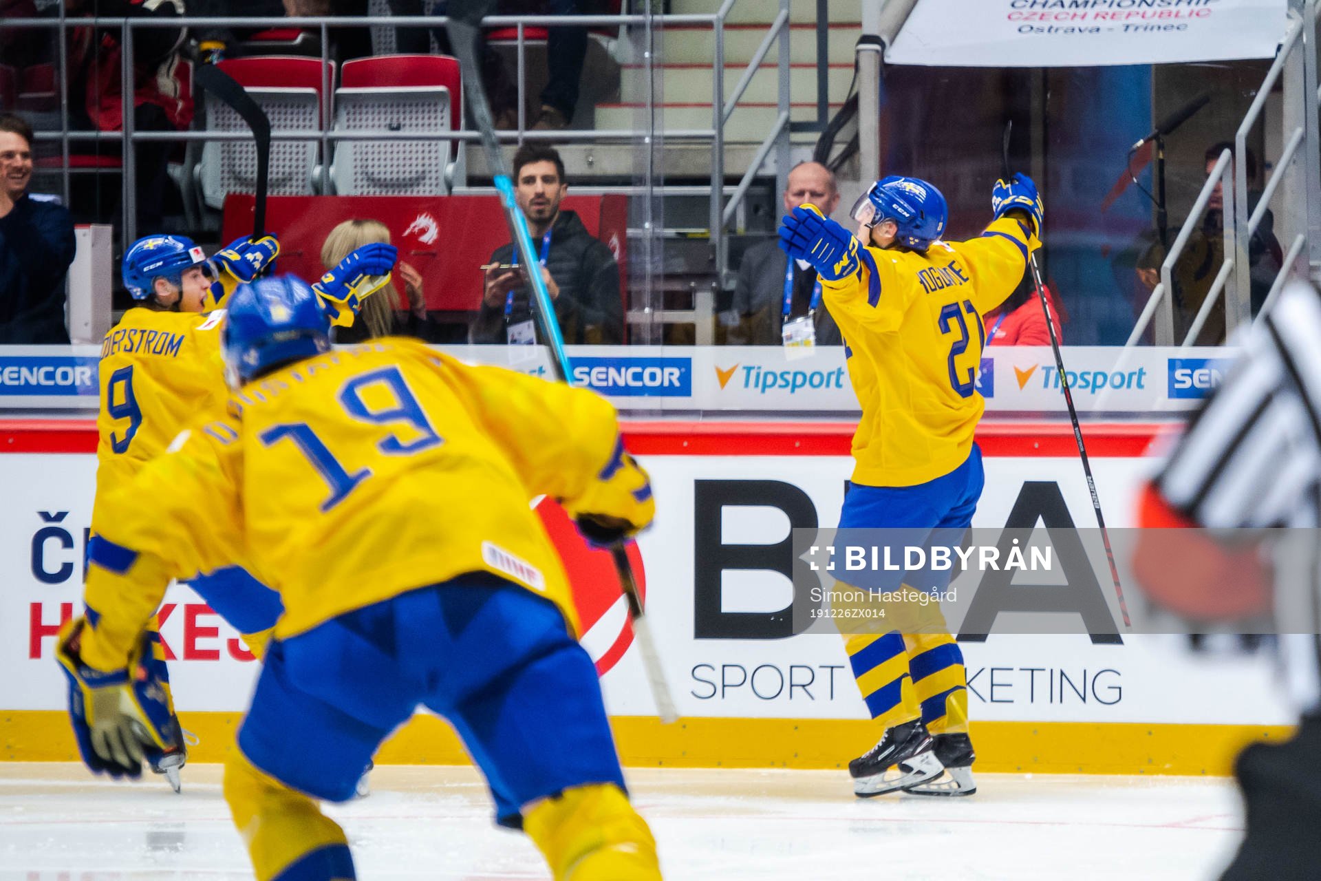 Nils Höglander of Sweden celebrates