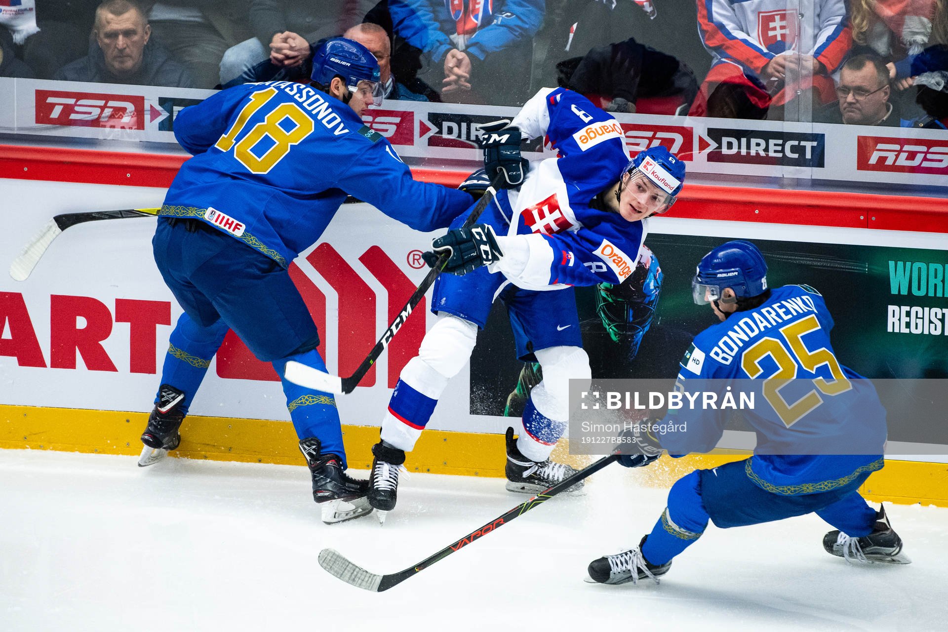 Oliver Okuliar of Slovakia against Timofei Katassonov and