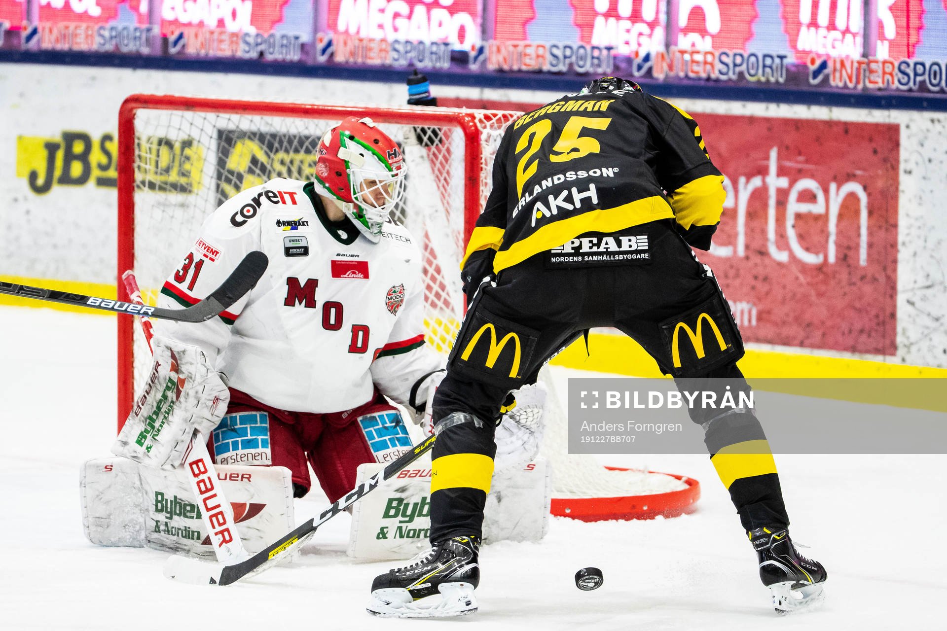 Modos målvakt Linus Lundin