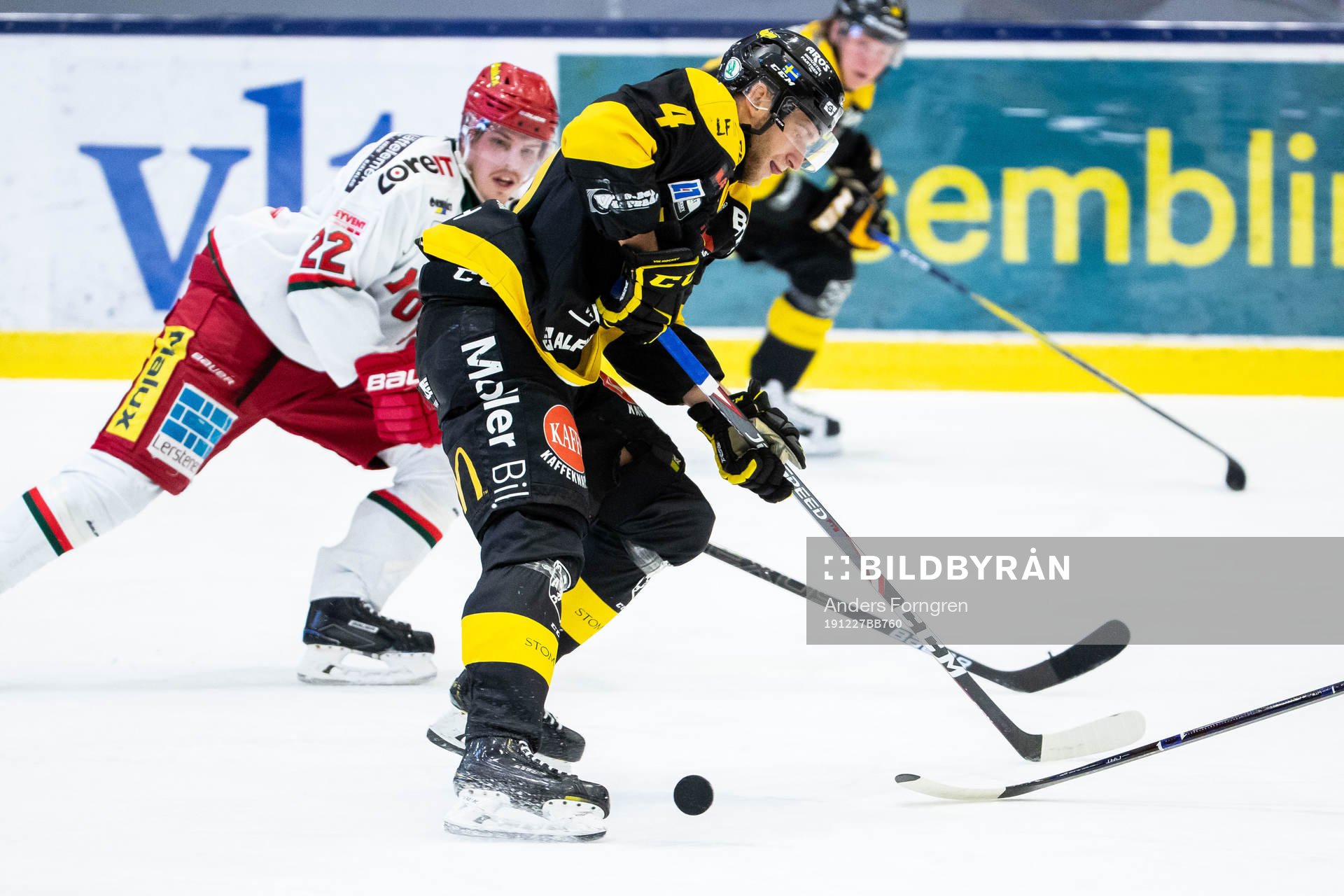 Modos Jonathan Johansson och Västerås Alexander Younan