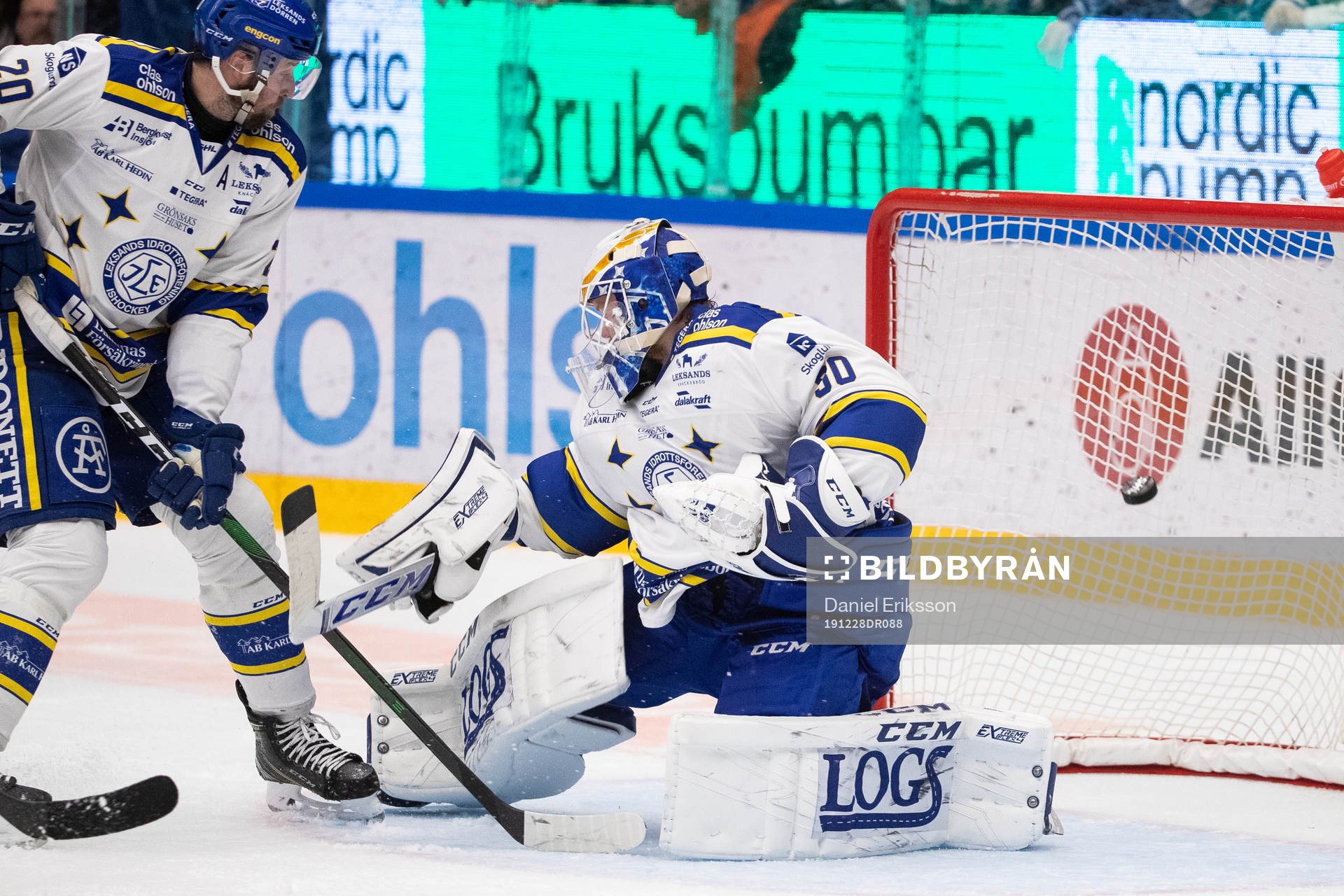 2-2 bakom Leksands målvakt Janne Juvonen