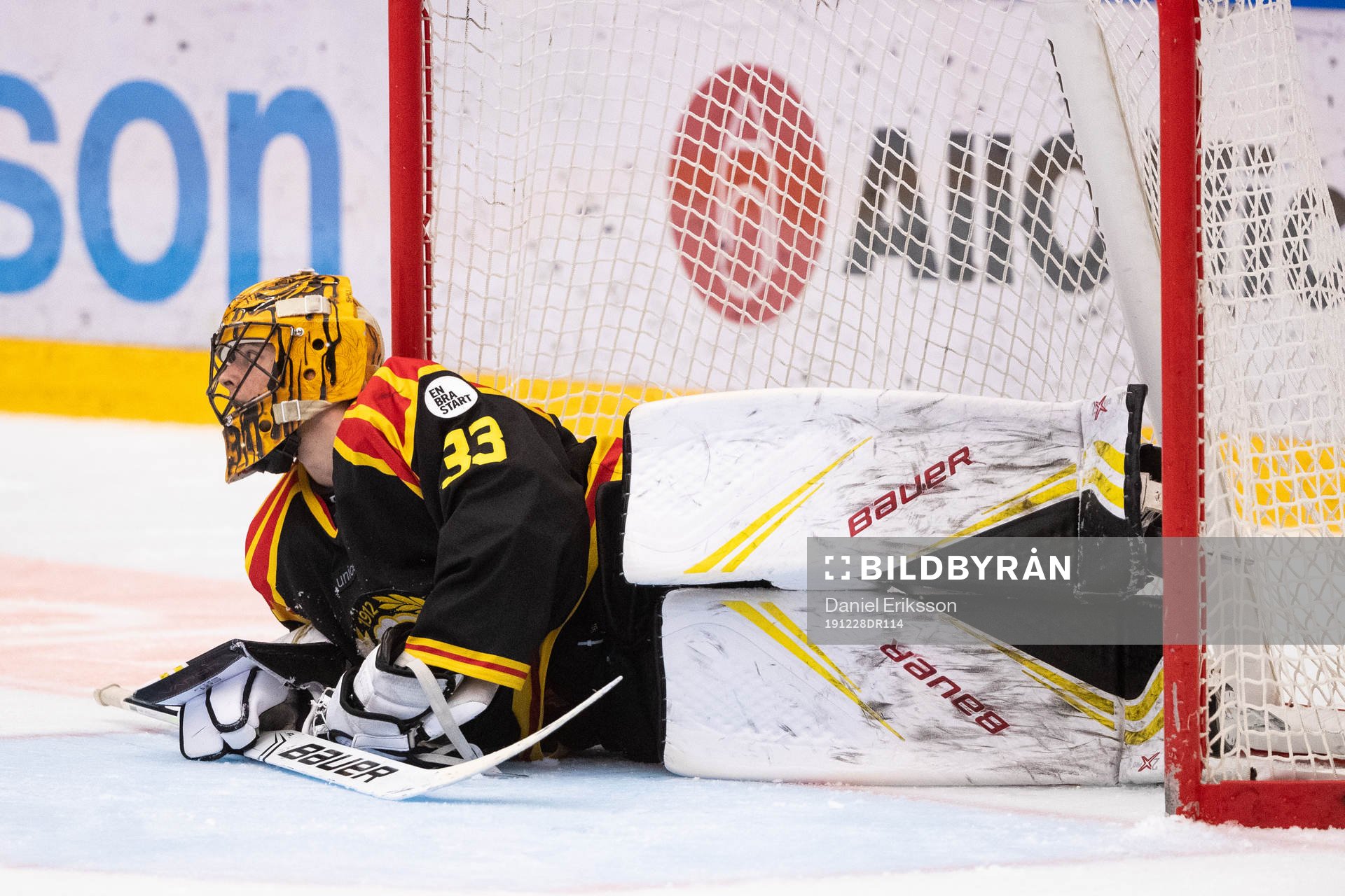 Brynäs målvakt Samuel Ersson deppar