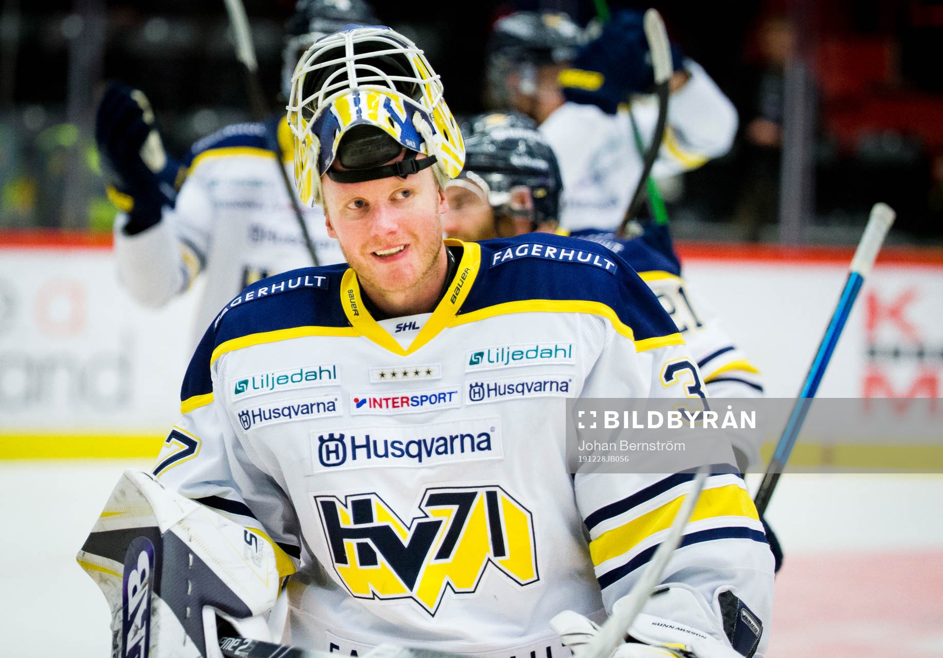 s målvakt Jonas Gunnarsson är glad