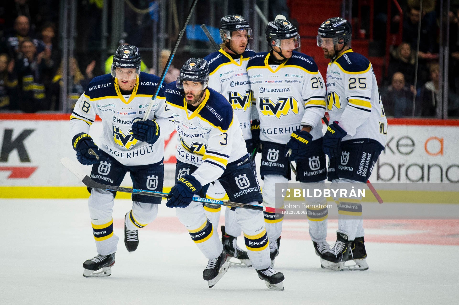 s Markus Lauridsen jublar