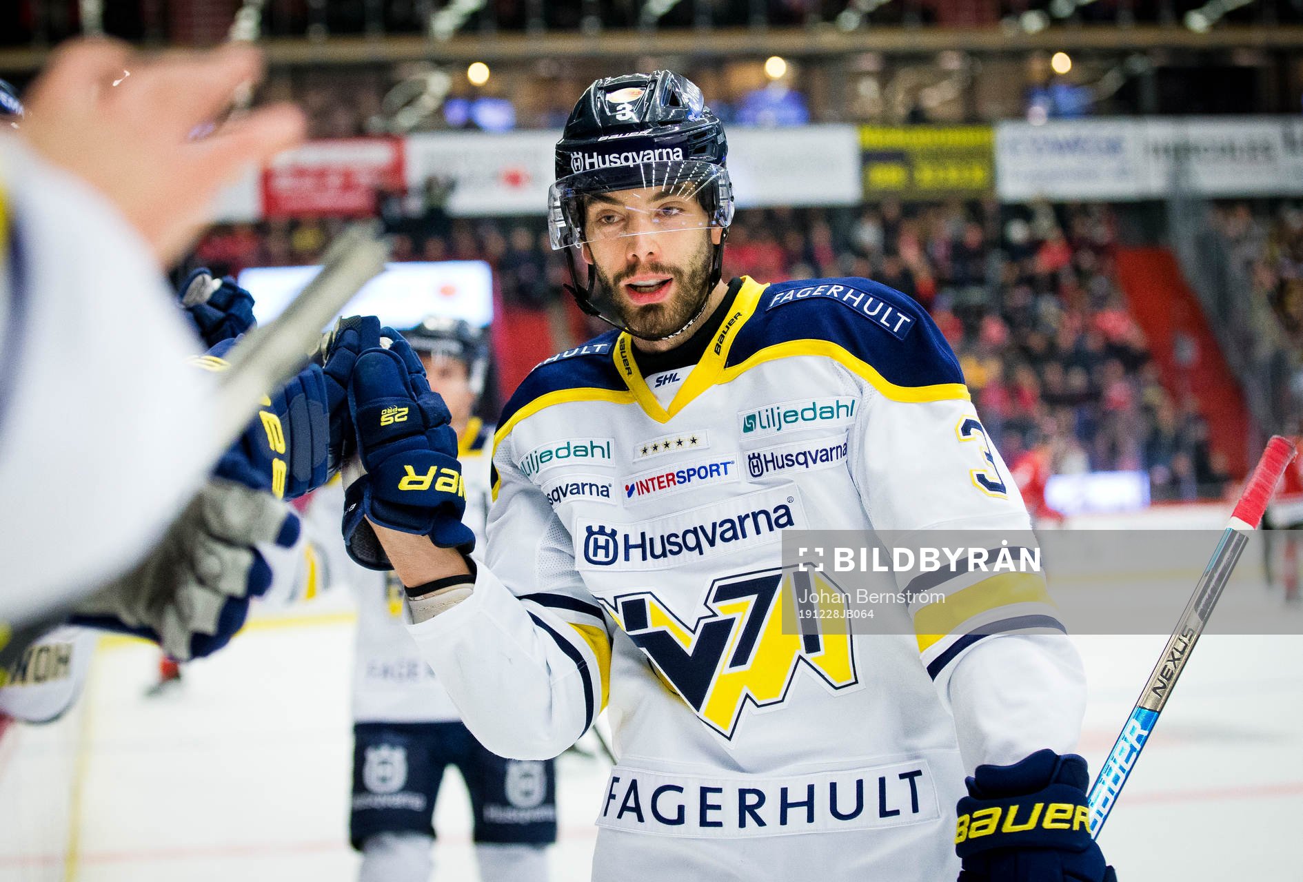 s Markus Lauridsen jublar