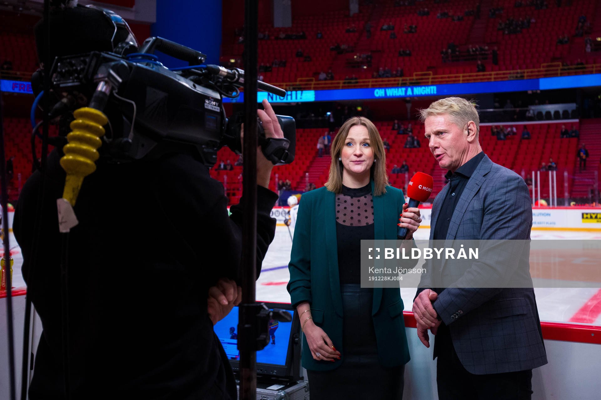 Cmores programledare Lena Sundqvist och expert Niklas