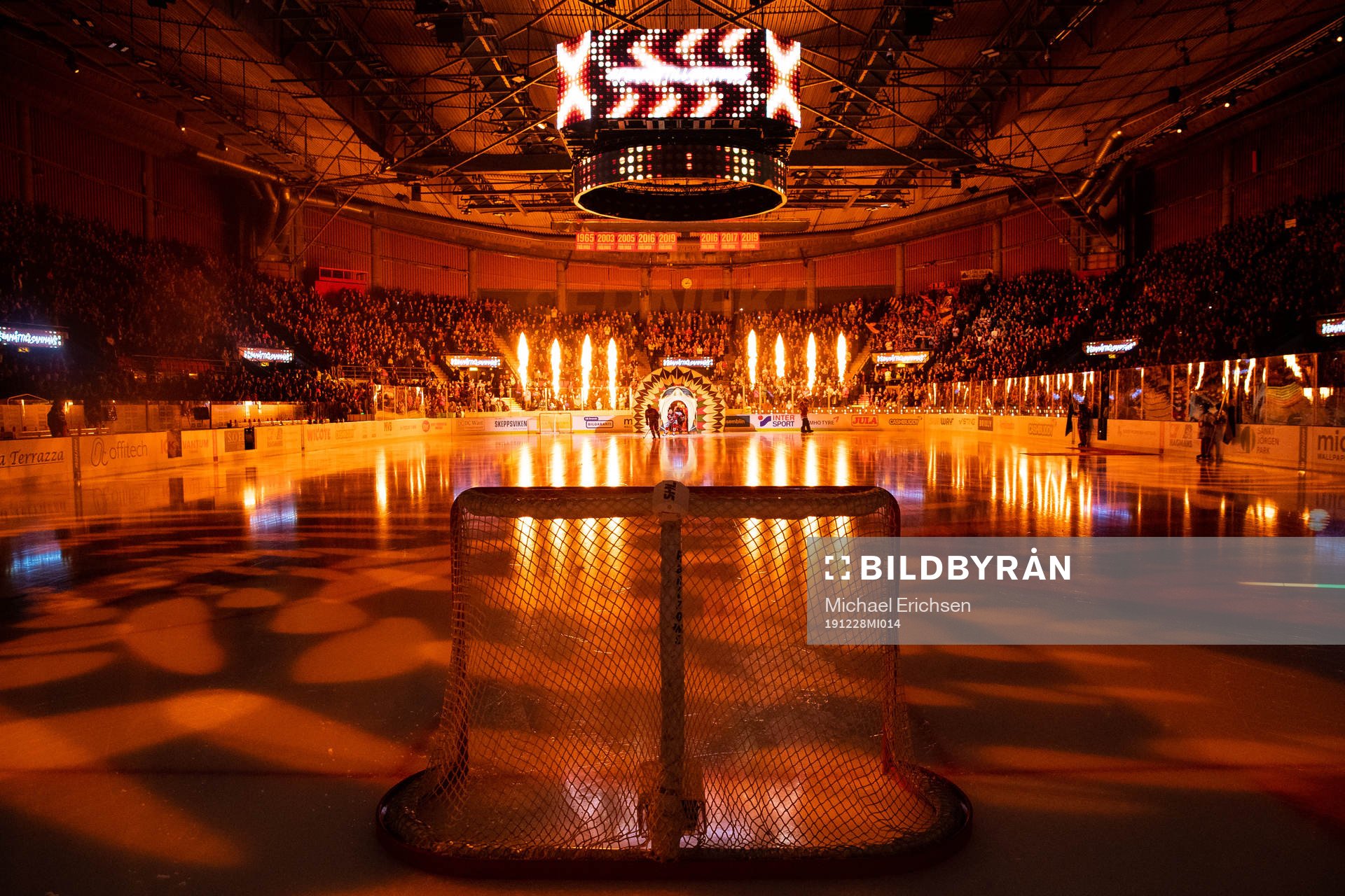 Frölundas intro innan ishockeymatchen i SHL mellan
