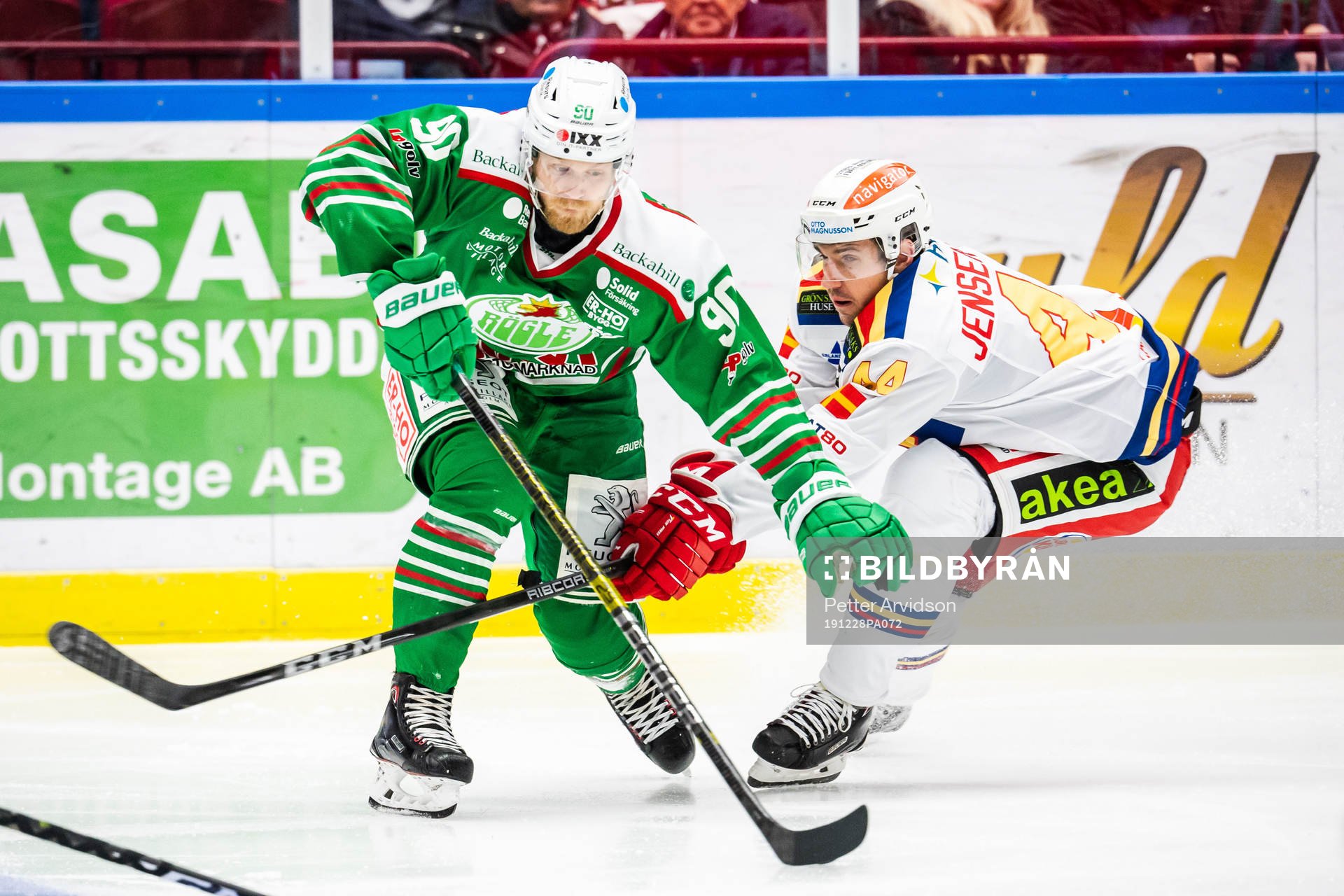 Rögles Ted Brithén och Malmö Redhawks Jesper Jensen Aabo