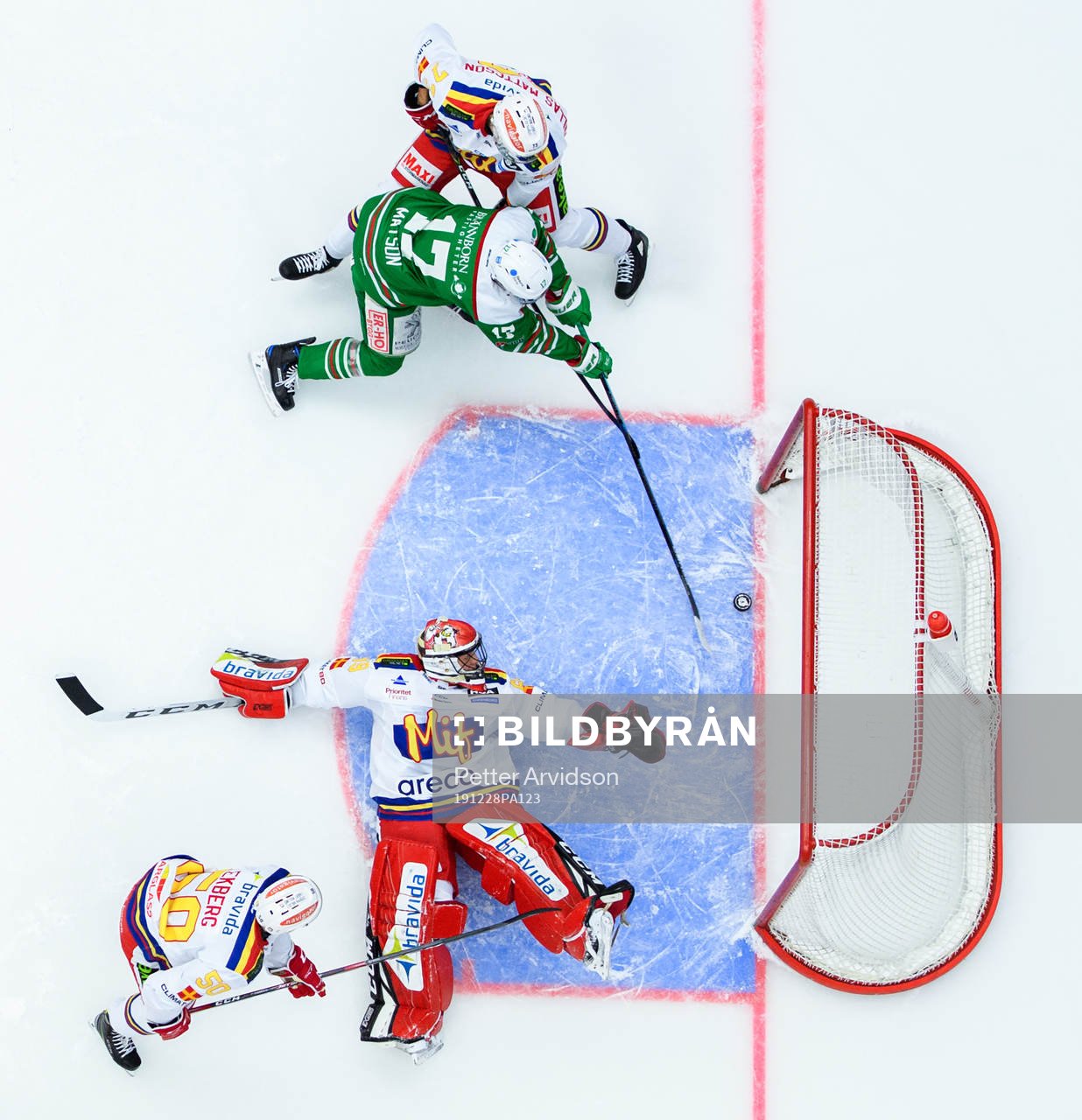 Rögles Taylor Matson gör 0-1 bakom Malmö Redhawks