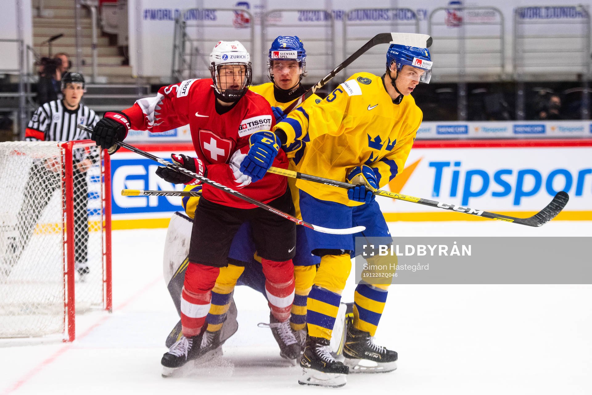 Simon Knak of Switzerland against Tobias Björnfot and