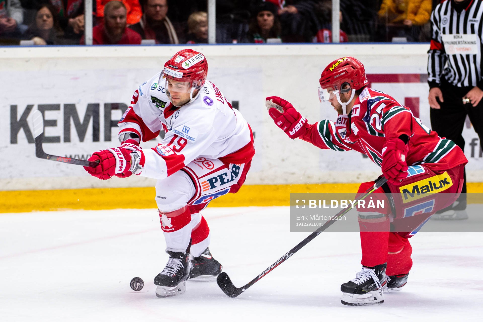 Timrås Tobias Lindberg och Modos Anton Öhman
