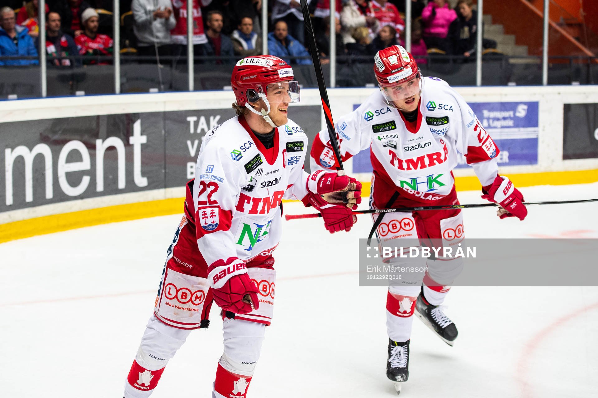 Timrås Emil Berglund och Sebastian Kaijser jublar