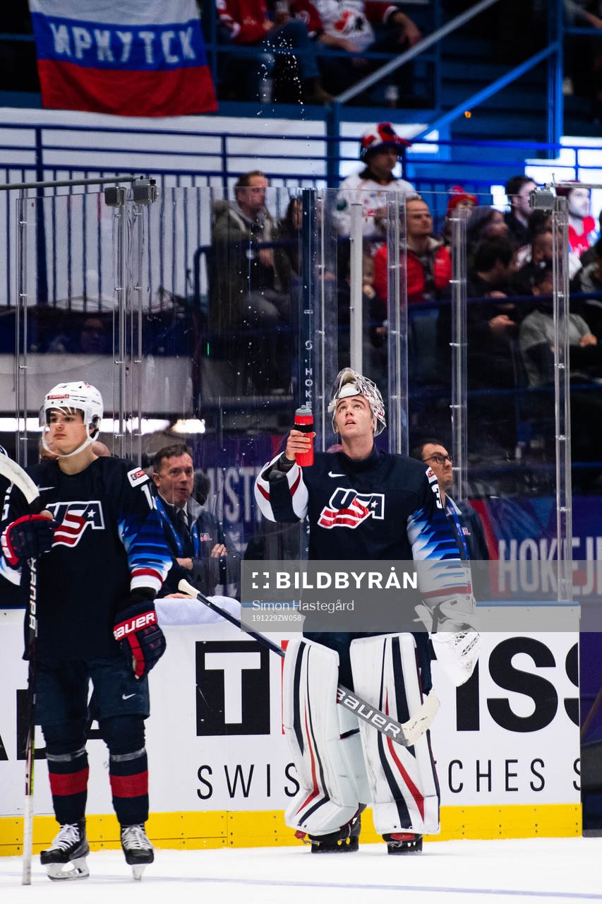 Goalkeeper Spencer Knight of USA