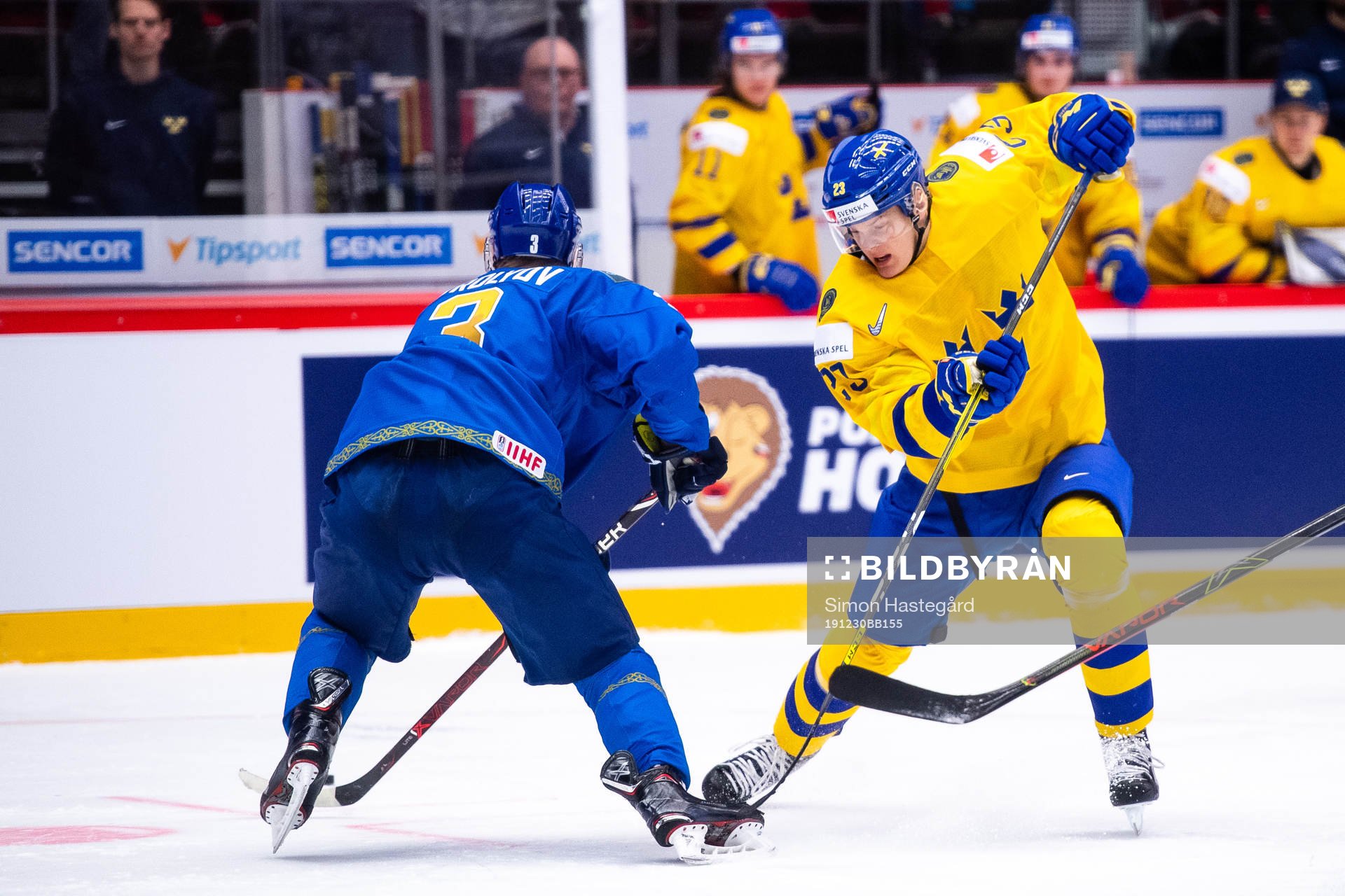 Artyom Korolyov of Kazakhstan and Albin Eriksson of Sweden