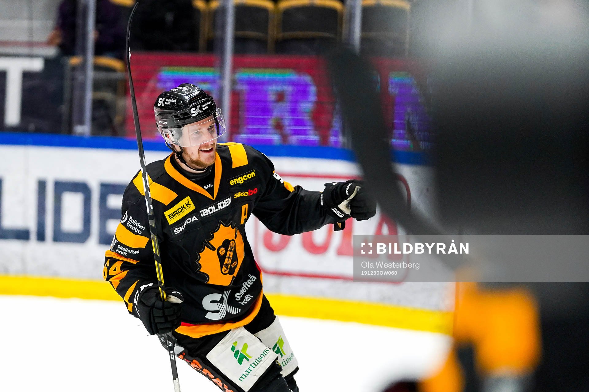 Skellefteås Jonathan Pudas jublar